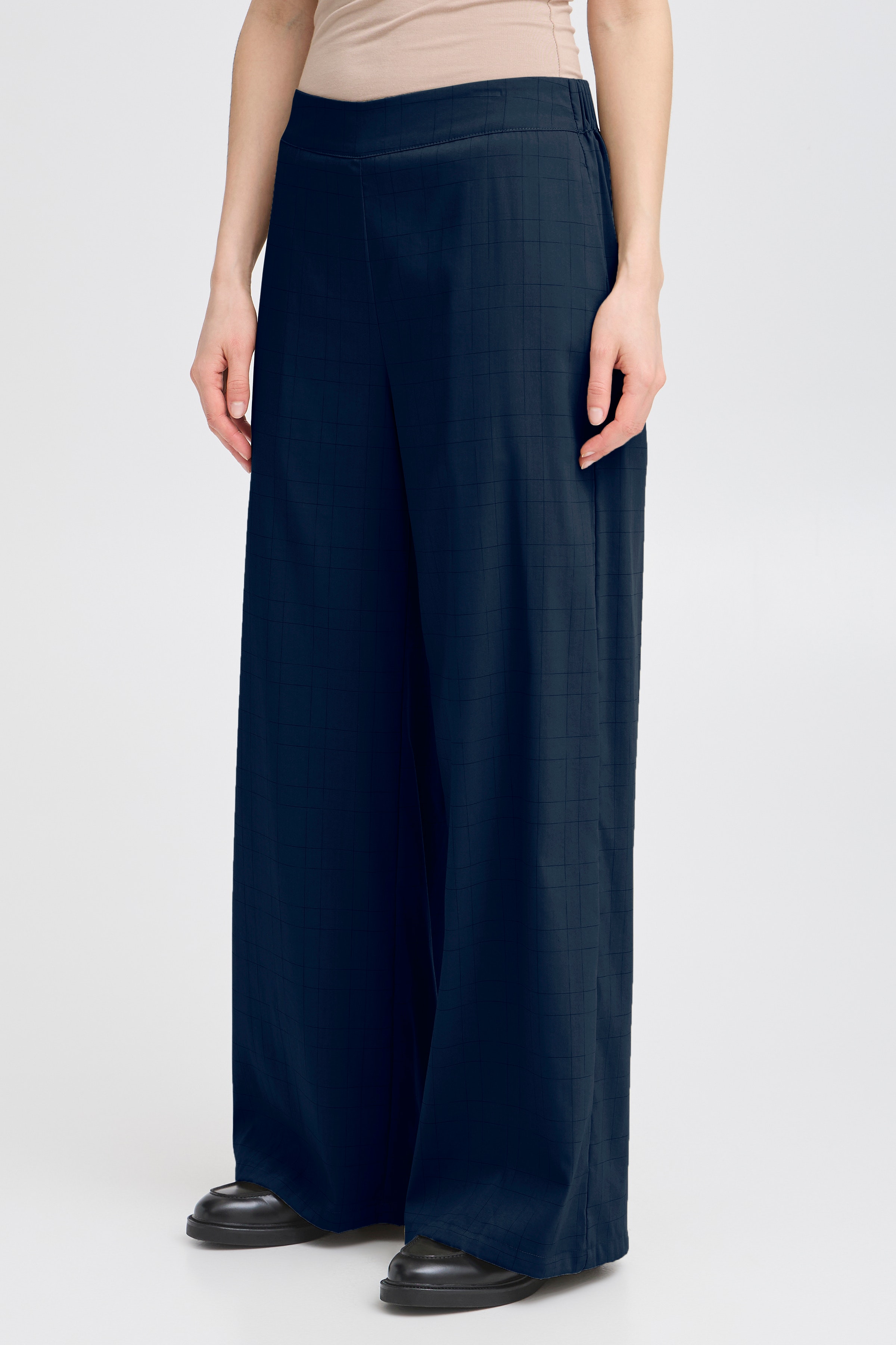 FRCHECKA Byxor LOOKBOOK FRONT 20616230-193923