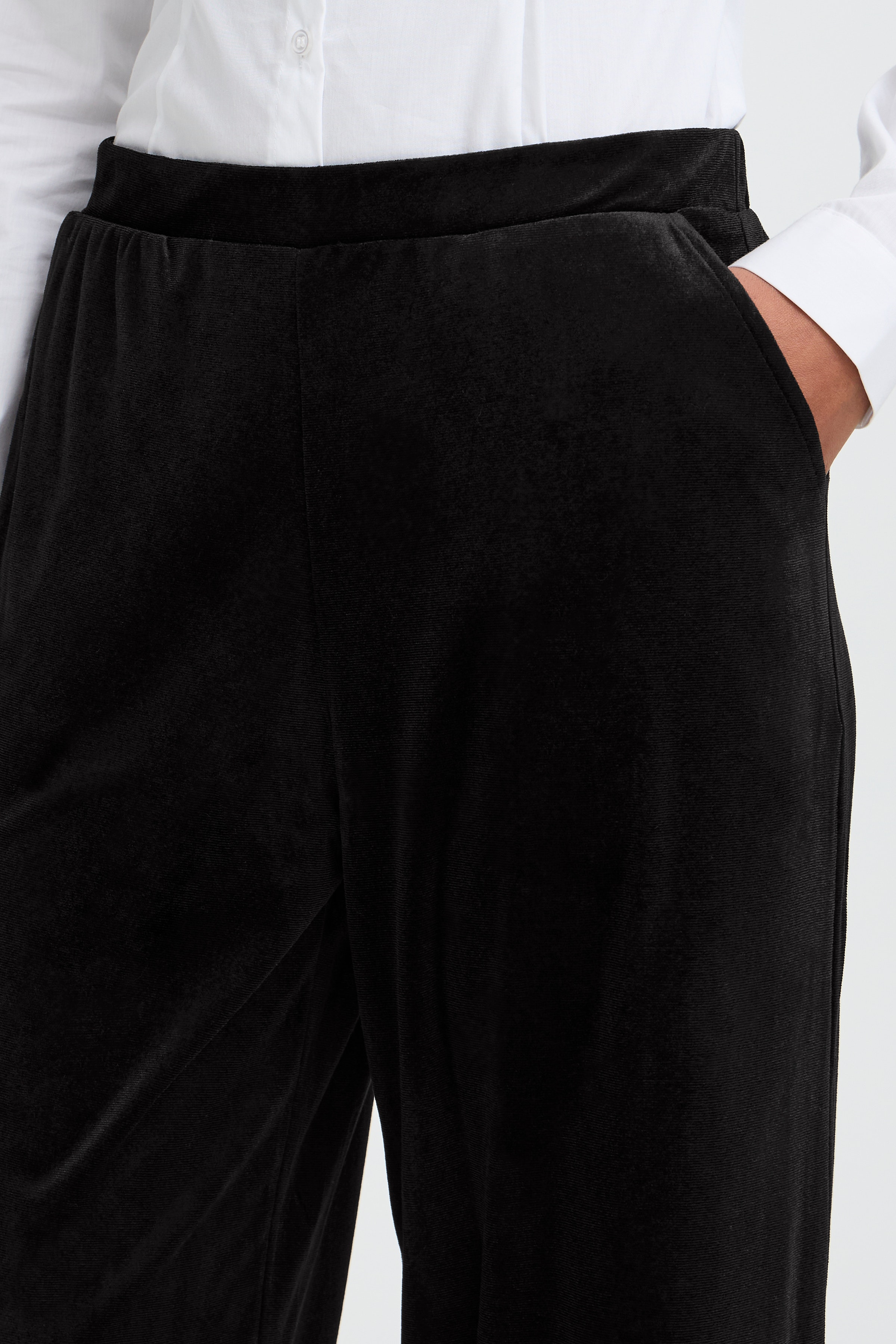 IHLAVANNY Byxor LOOKBOOK DETAIL 20120104-194008