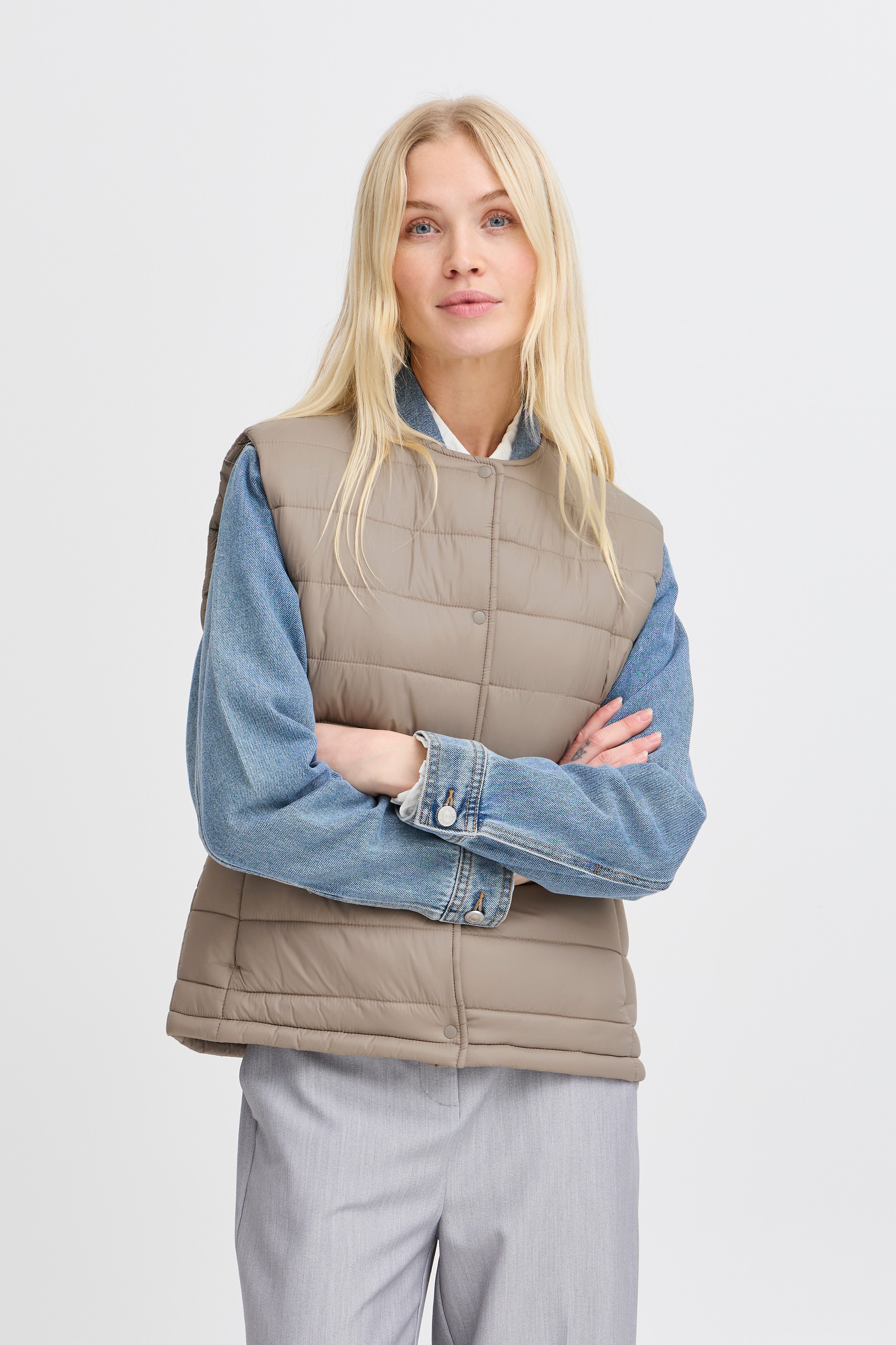 BYBERTA Vest overtøj LOOKBOOK FRONT 20816074-171105