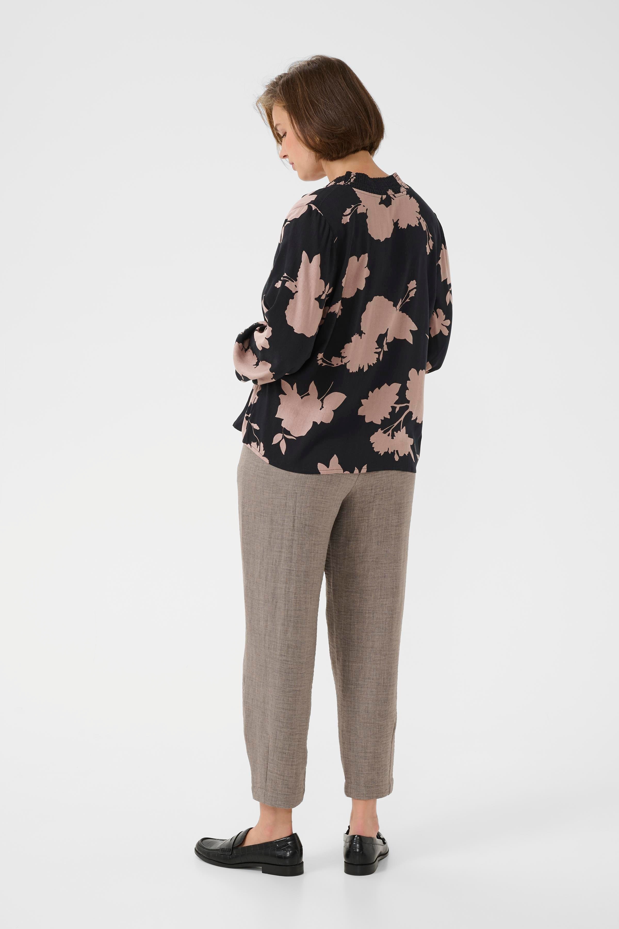 BPelisa Blouse LOOKBOOK BACK 40200045-108651