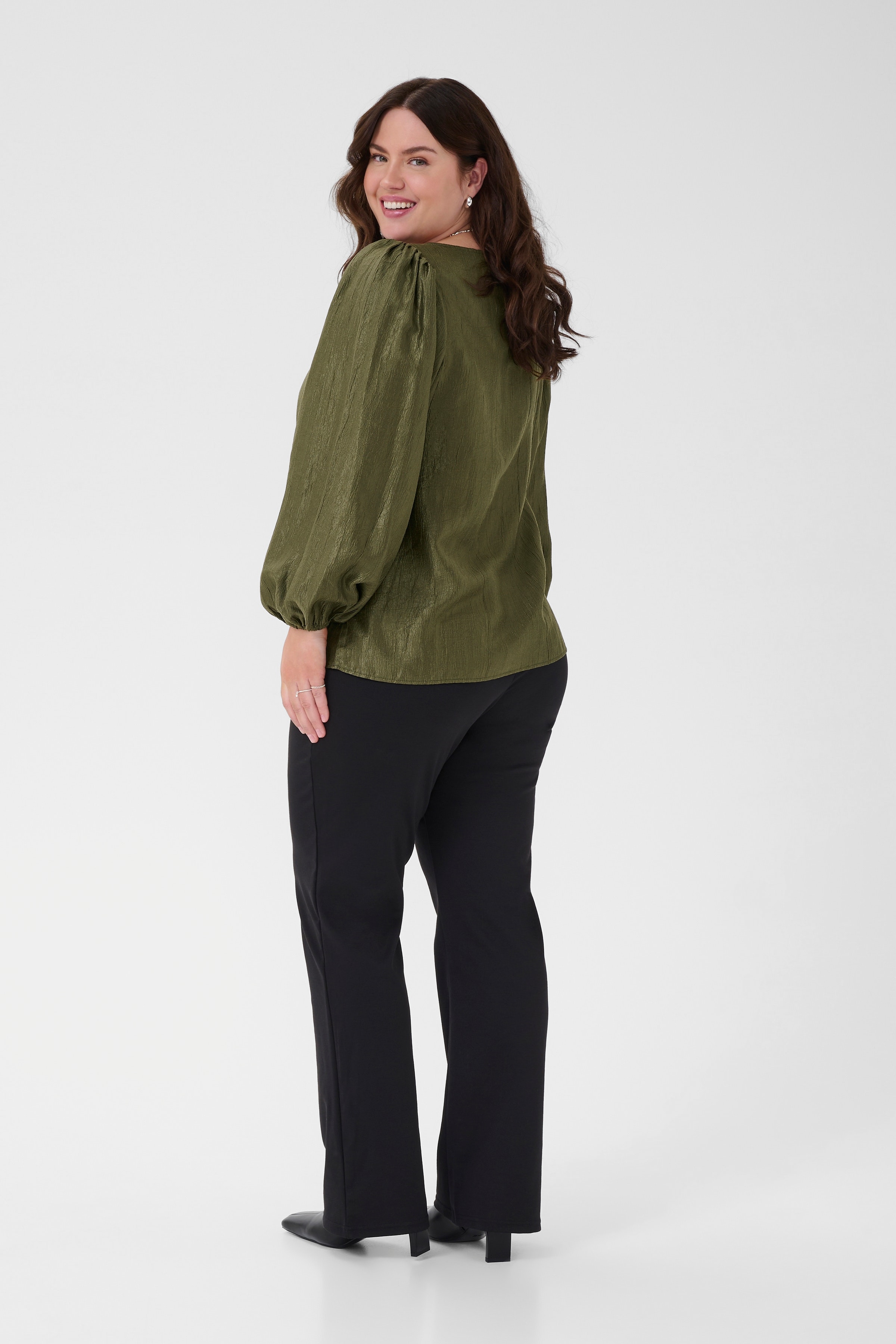 KCrizza Bluse LOOKBOOK BACK 10583782-190512