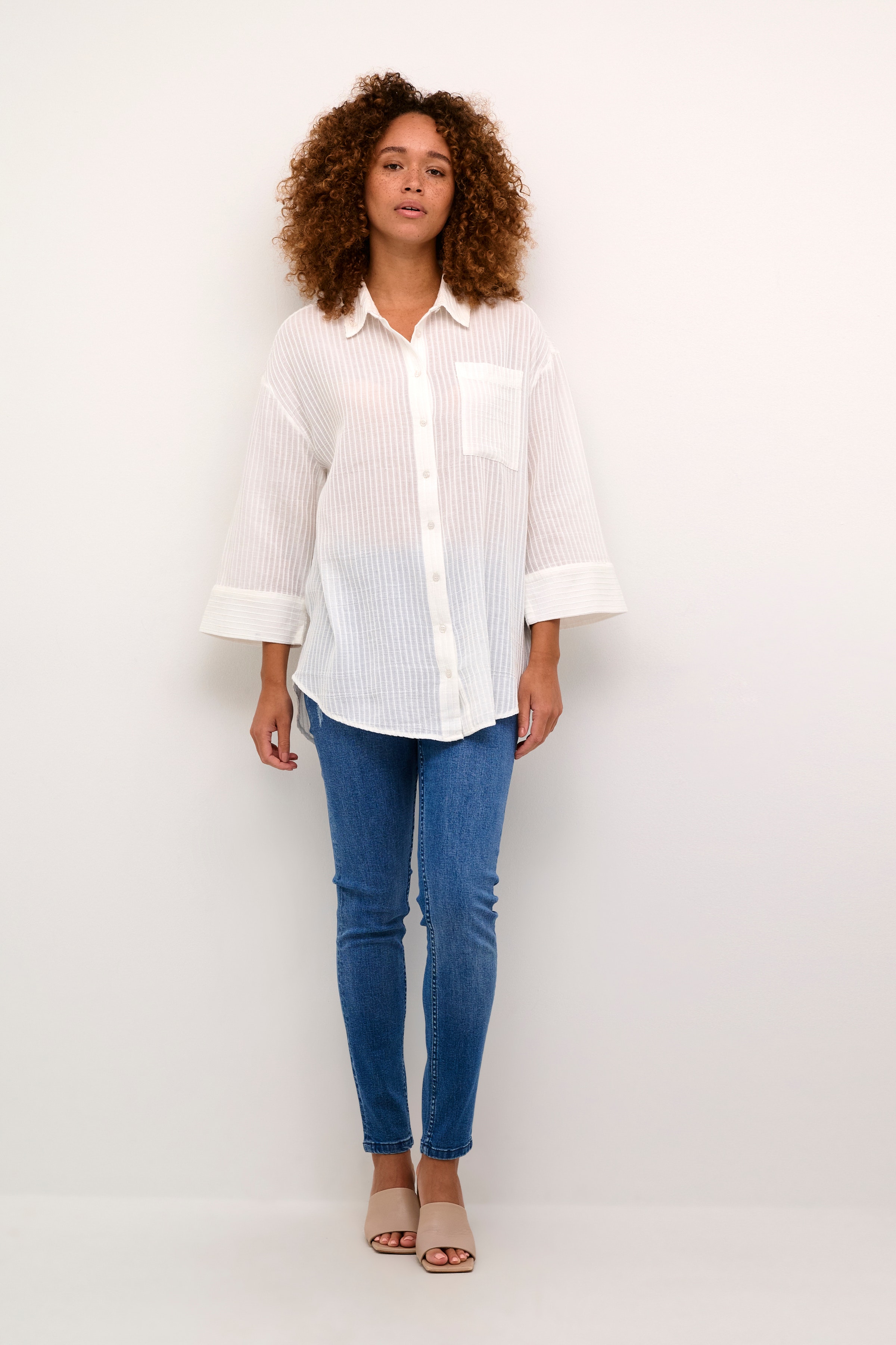 KAalice Blouse LOOKBOOK FRONT 10508512-110602