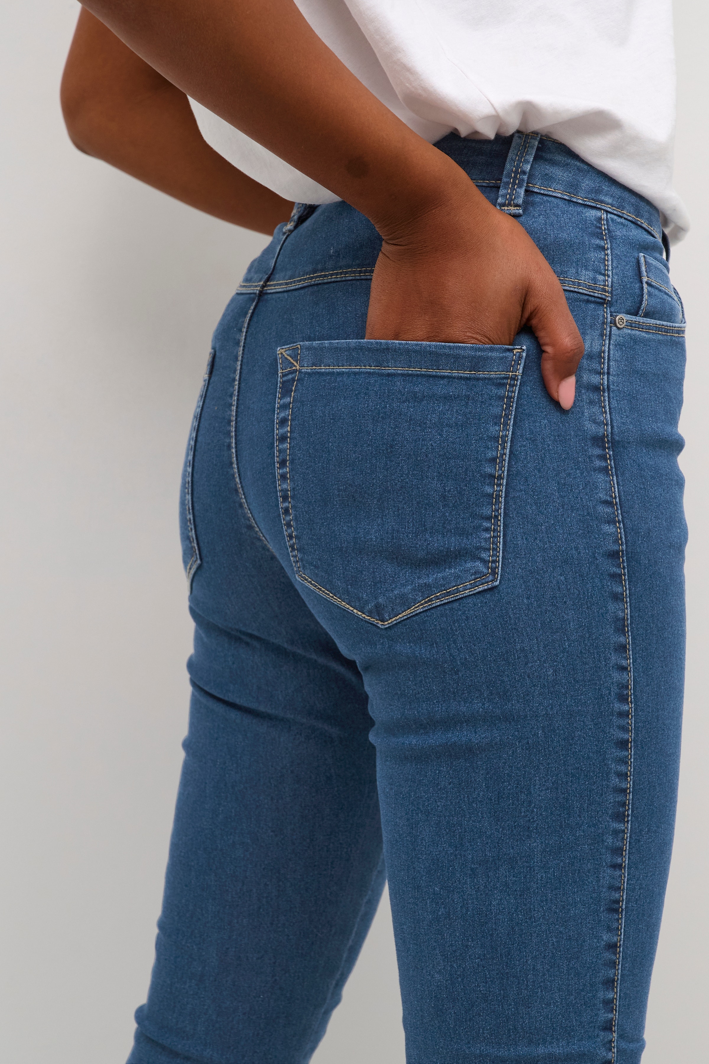 KAvicky Slim Jeans LOOKBOOK DETAIL 10503761-103758