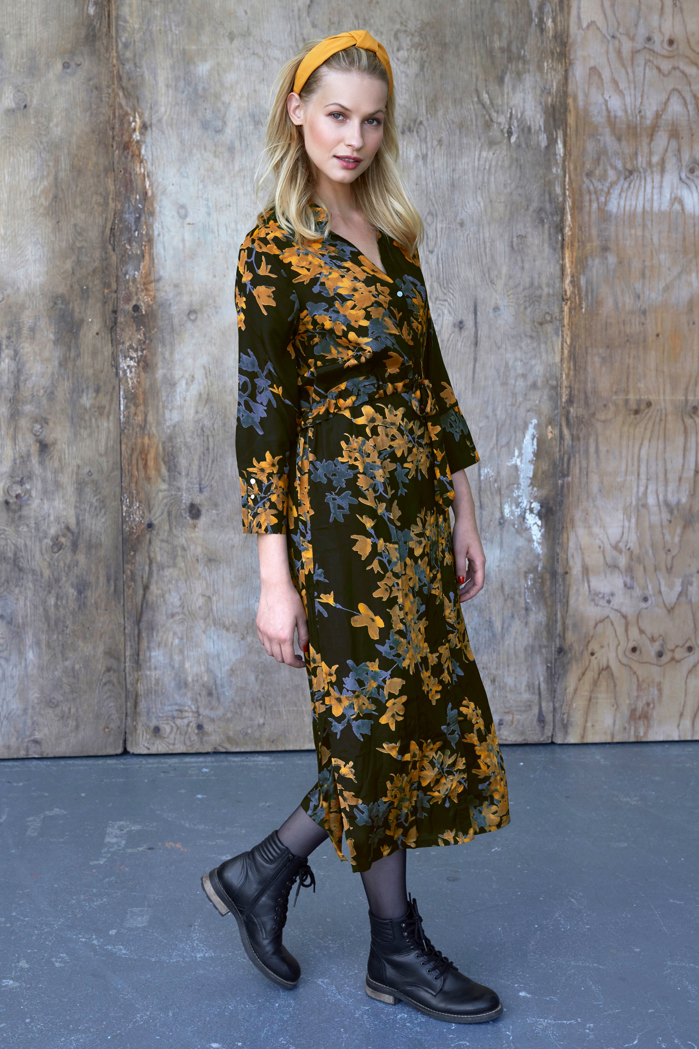 KAmilana Klänning LOOKBOOK FRONT 10503838-50600