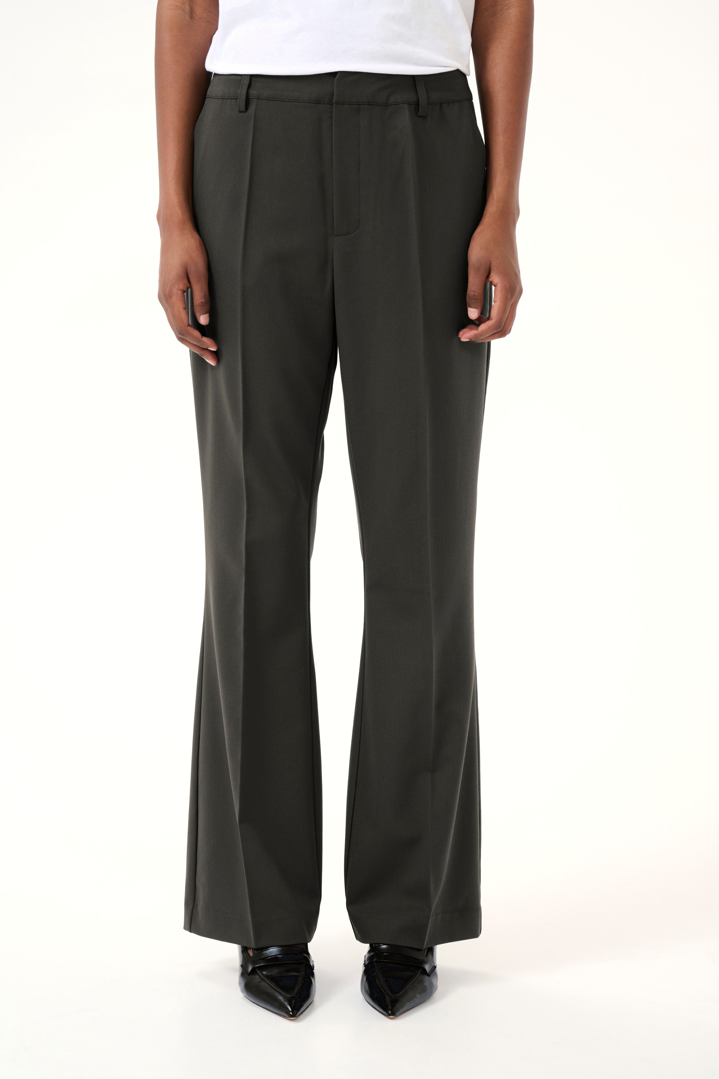 KAsakura Trousers LOOKBOOK FRONT 10509047-190205