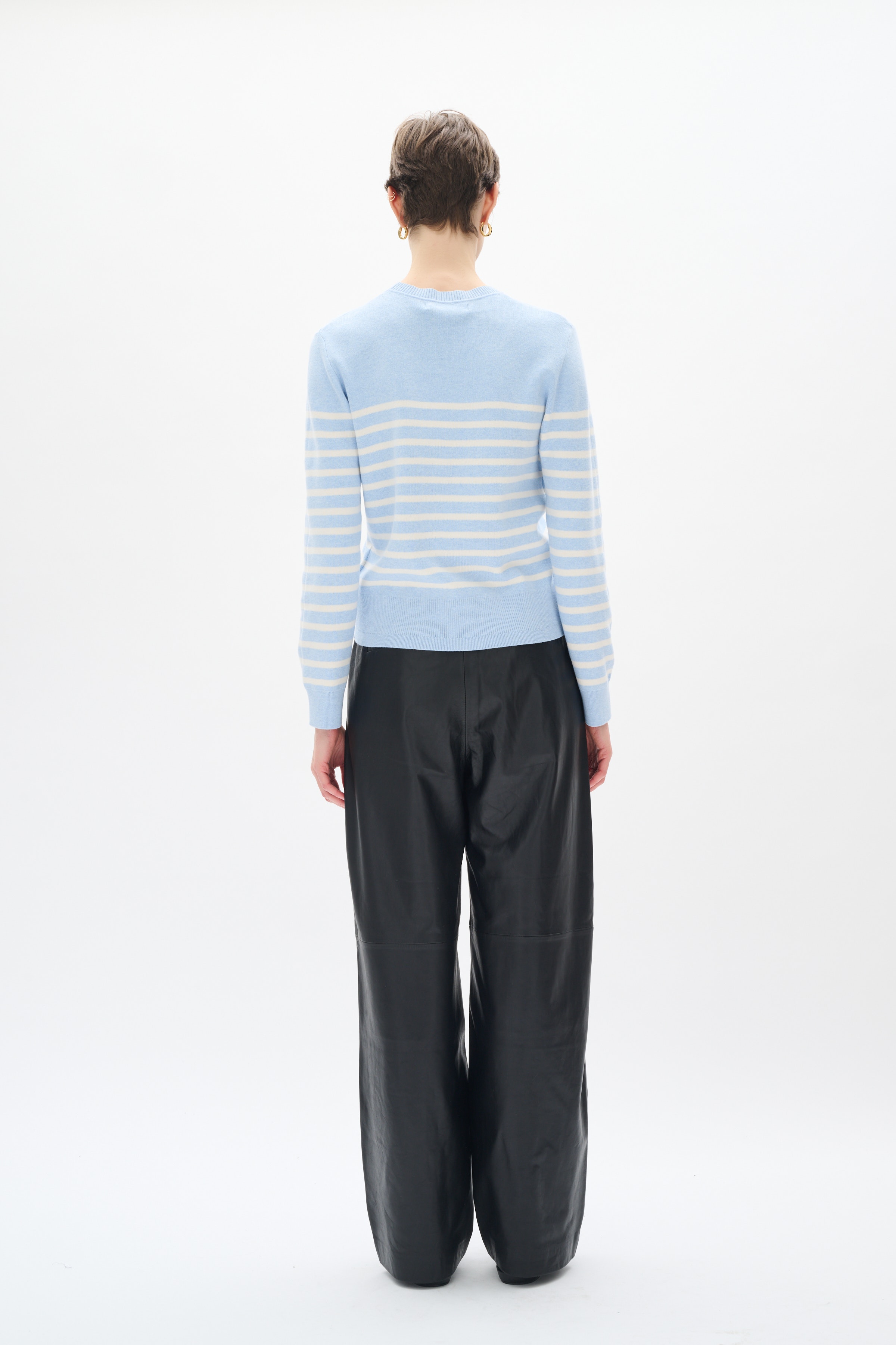 WallisIW Pullover LOOKBOOK BACK 30110296-302829