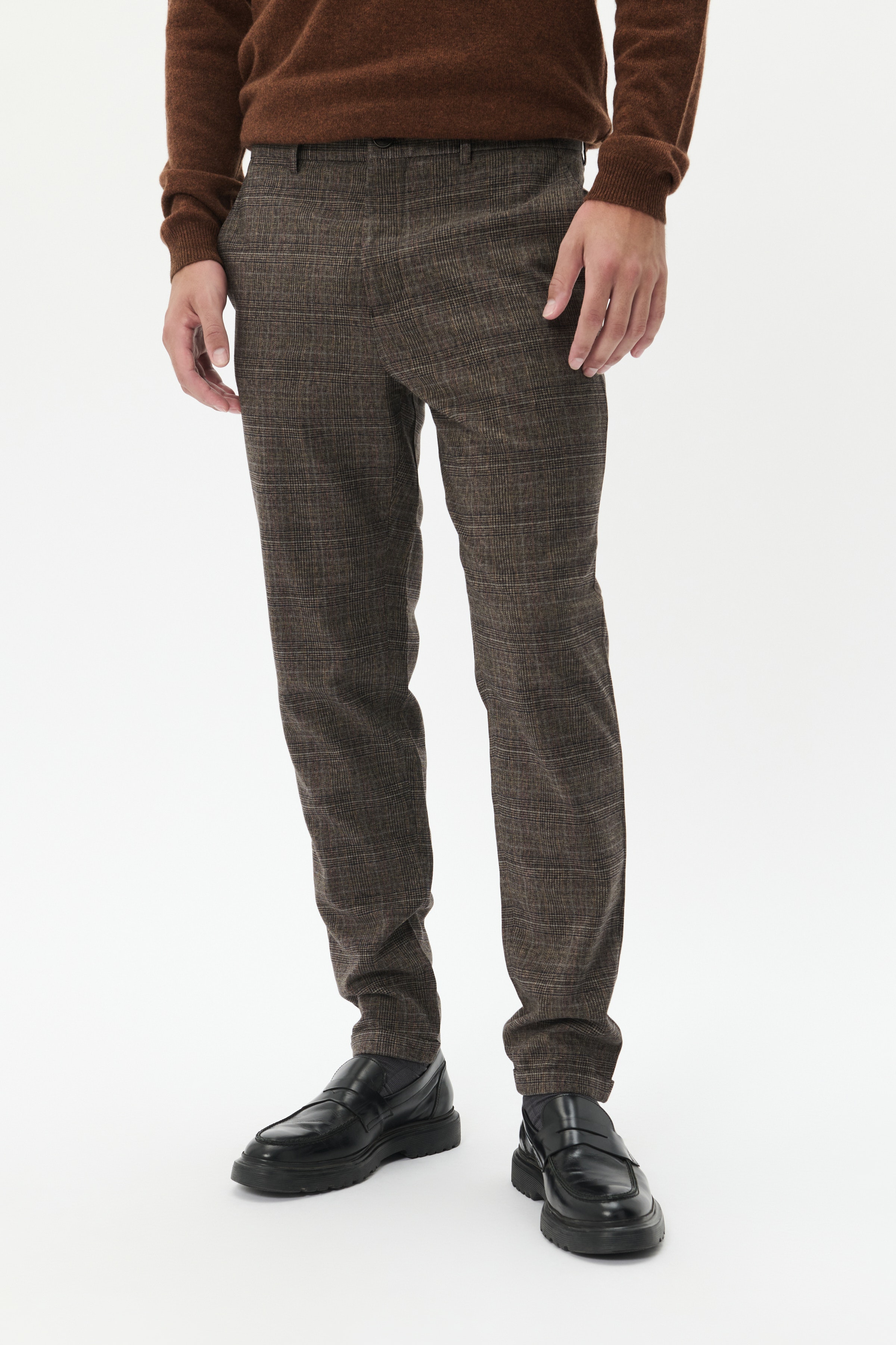 MAliam Broek LOOKBOOK FRONT 30205476-190815