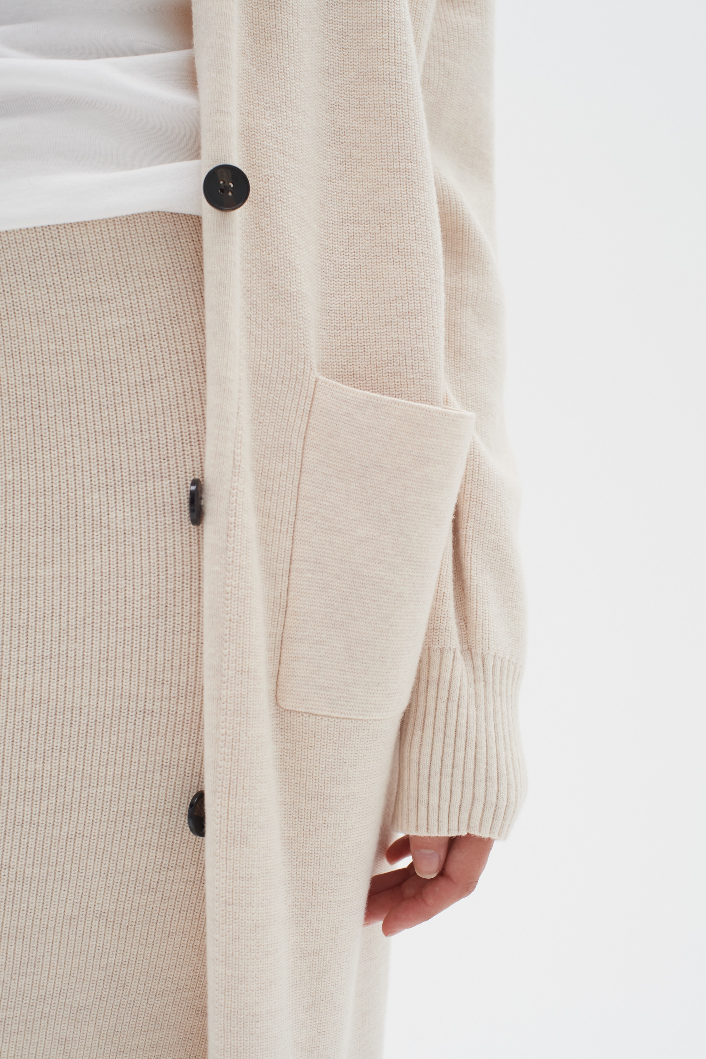 RafeeIW Cardigan LOOKBOOK DETAIL 30108621-1304001