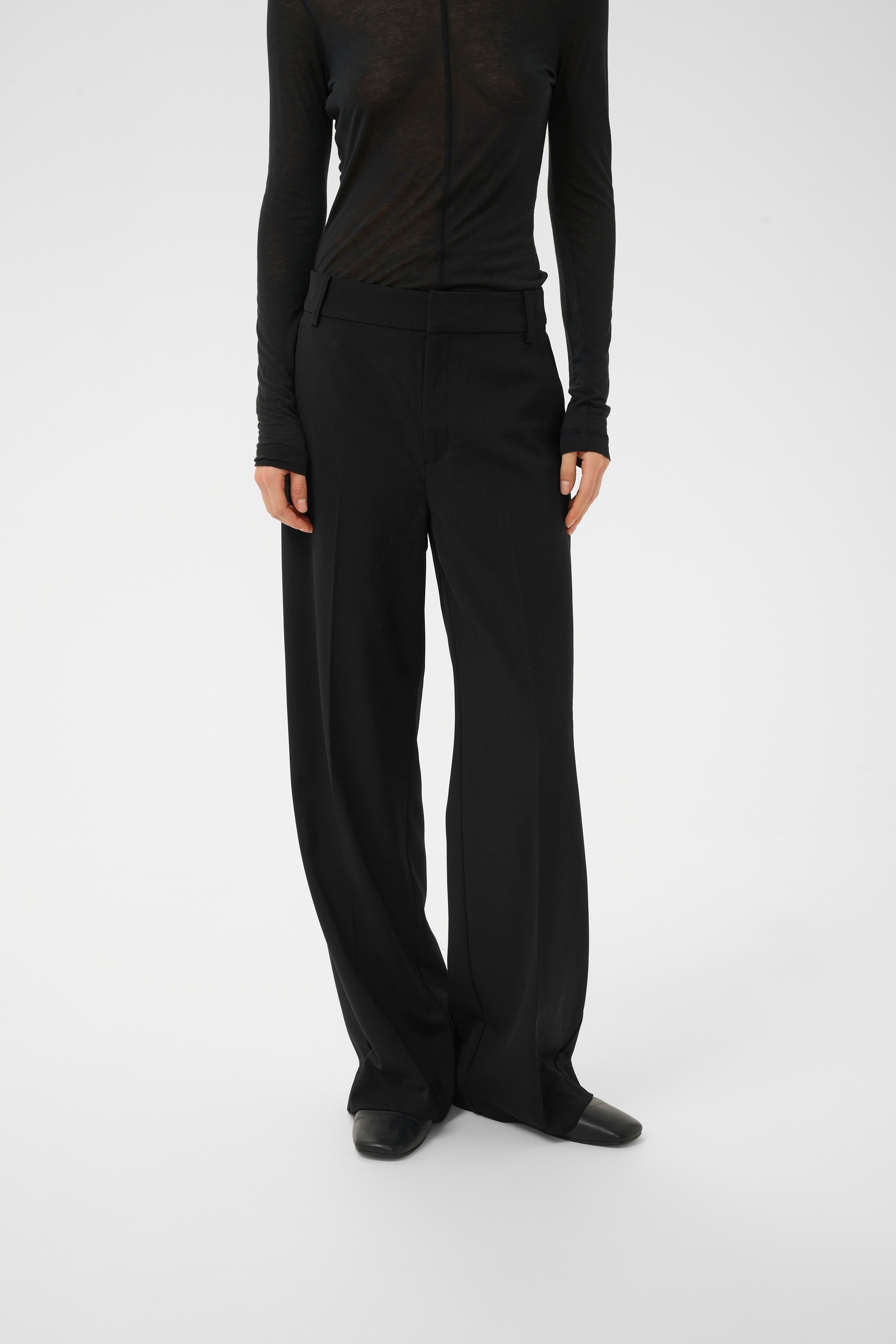 HAISLYIW Byxor LOOKBOOK FRONT 30112222-194008