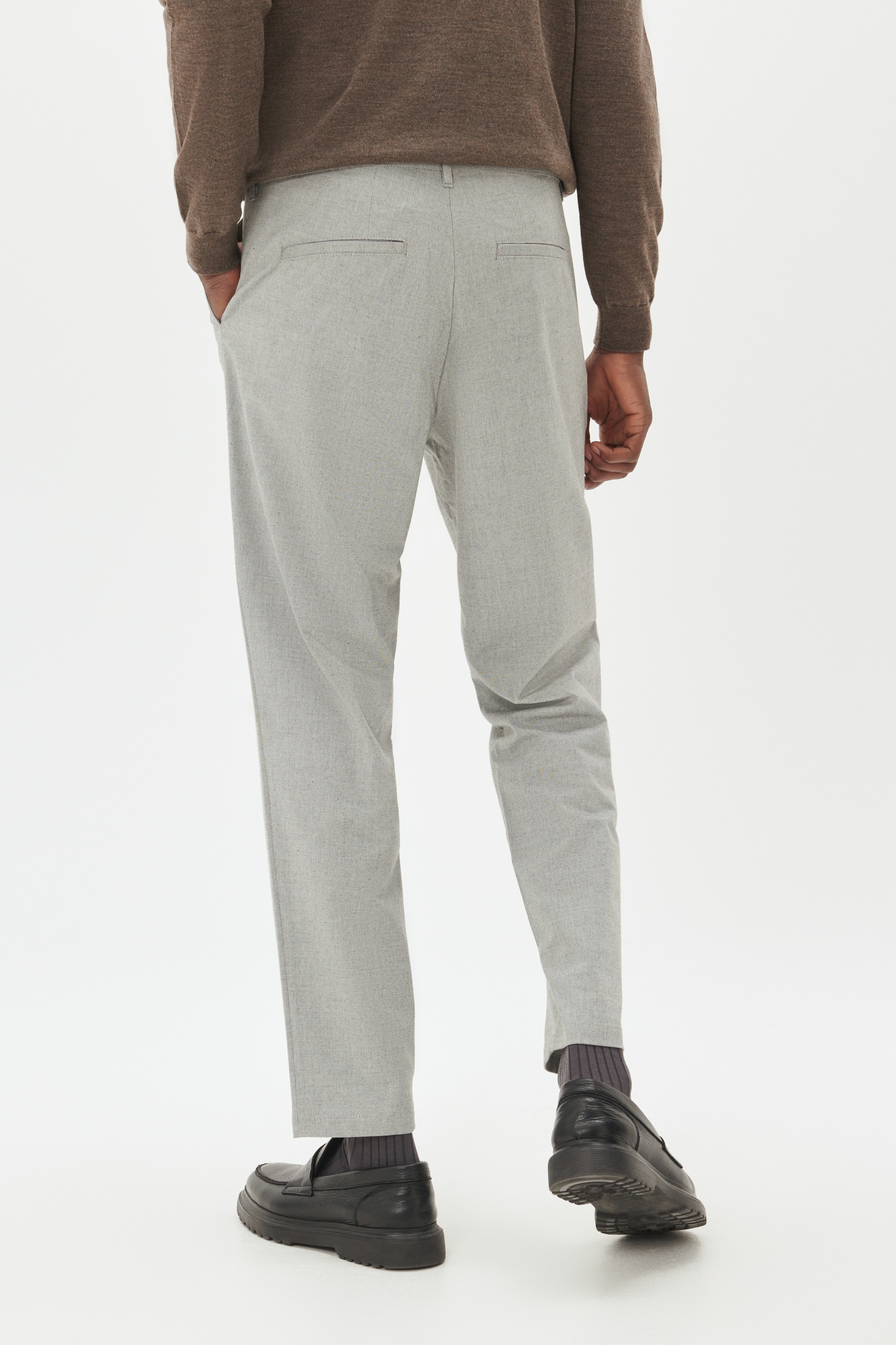 MAkian Trousers LOOKBOOK BACK 30207662-300272