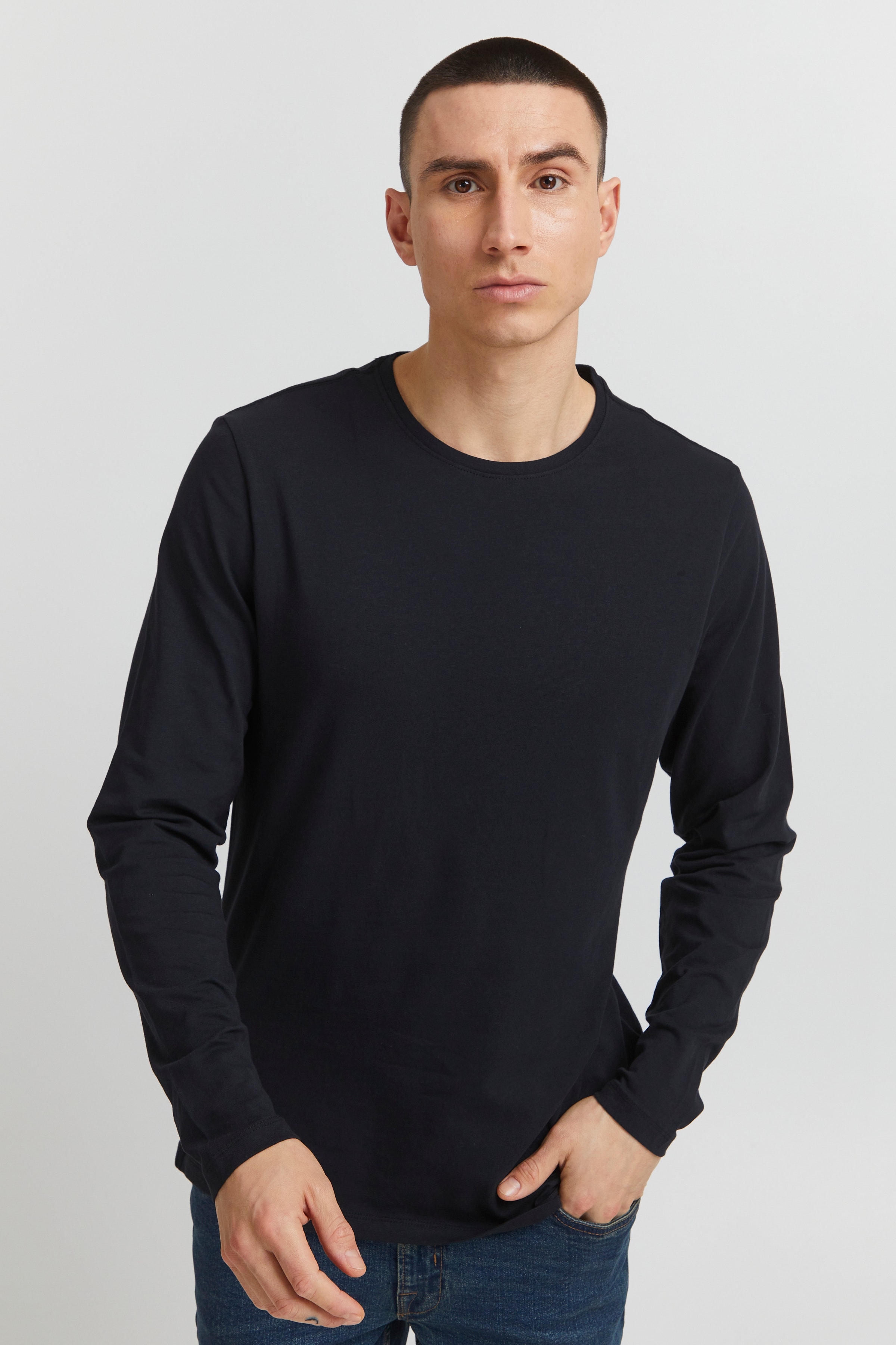 Long sleeved T-shirt LOOKBOOK FRONT 20713862-70155