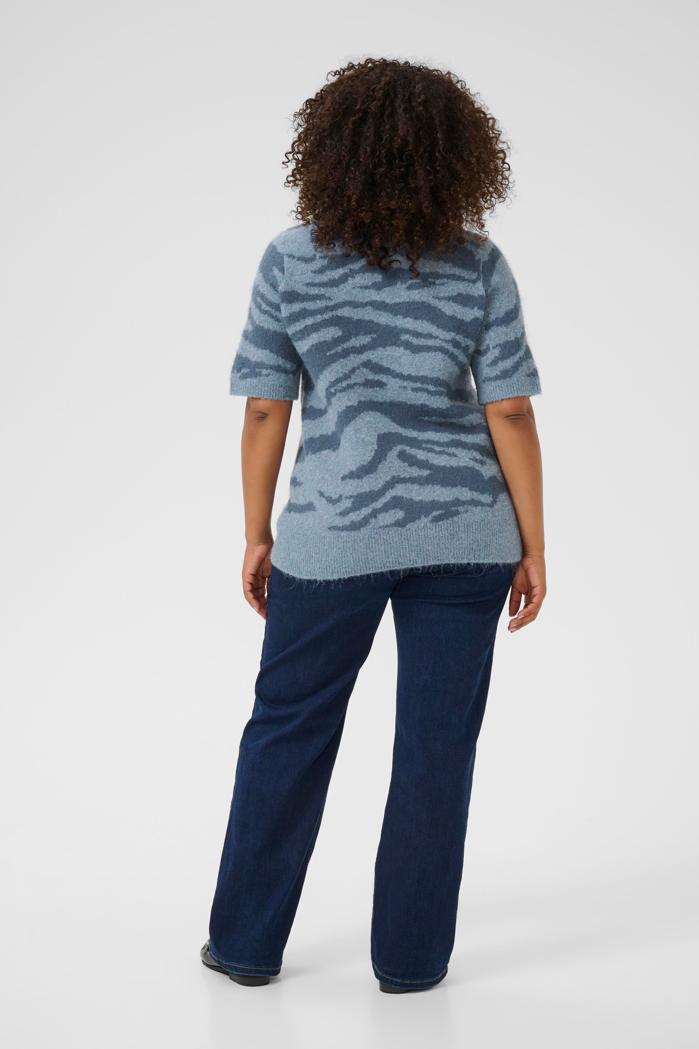 KCsandia Pullover LOOKBOOK BACK 10583698-108395
