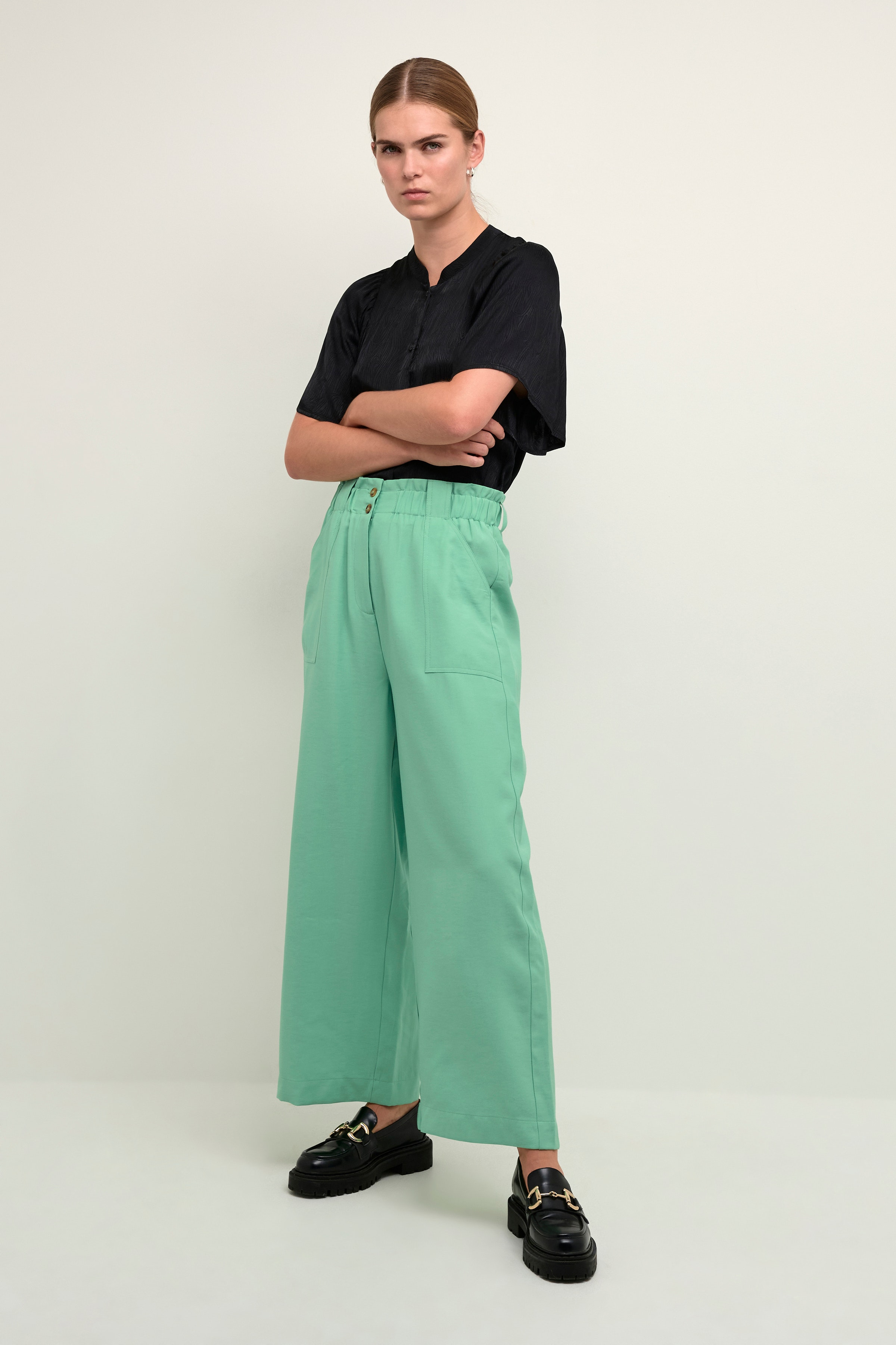 IsabelKB Trousers LOOKBOOK FRONT 10104350-156123