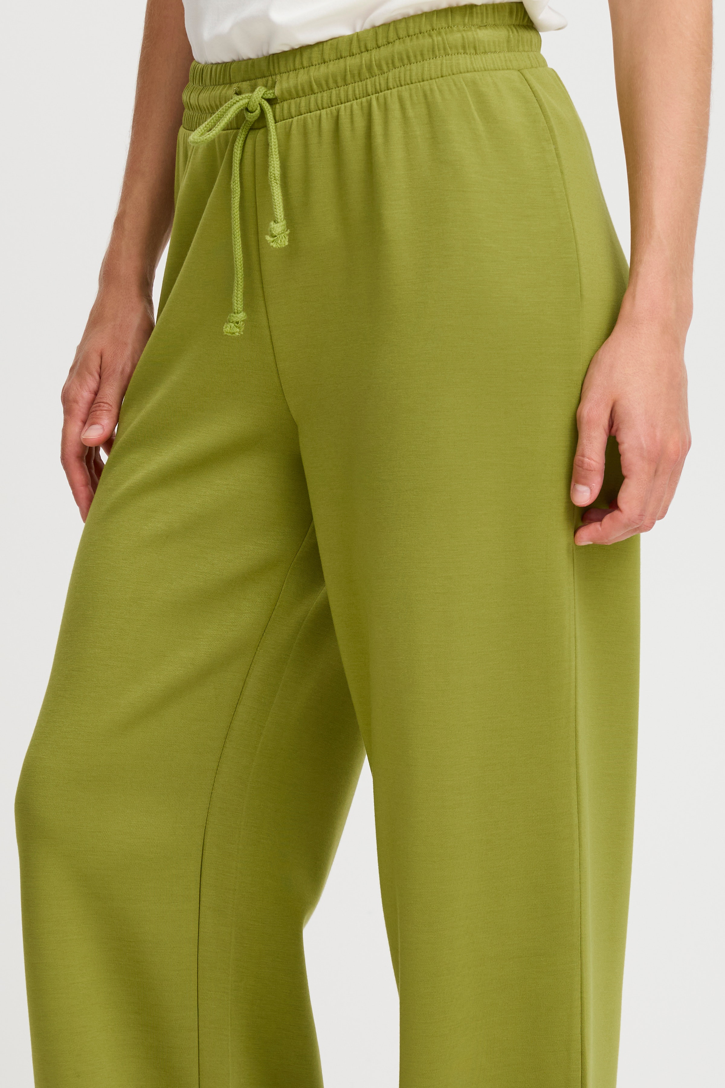 BYPUSTI Bukser LOOKBOOK DETAIL 20815708-180538