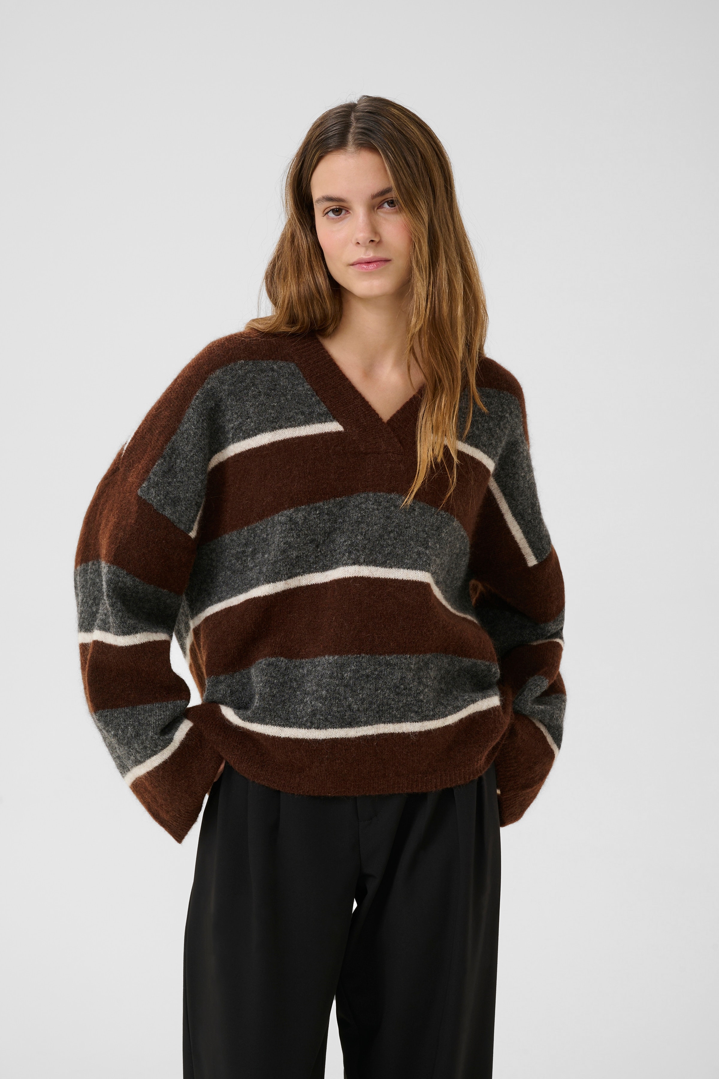 KBZelda Pullover LOOKBOOK FRONT 10105601-108563