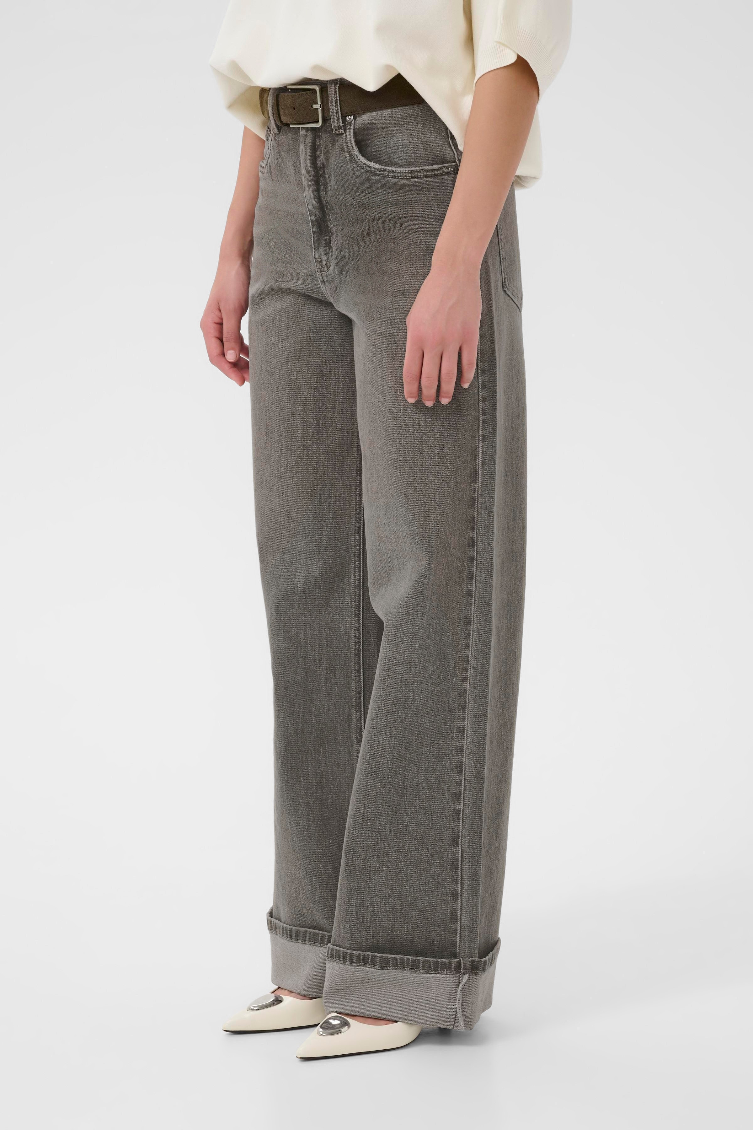 GZsara Jeans LOOKBOOK FRONT 10910809-102235