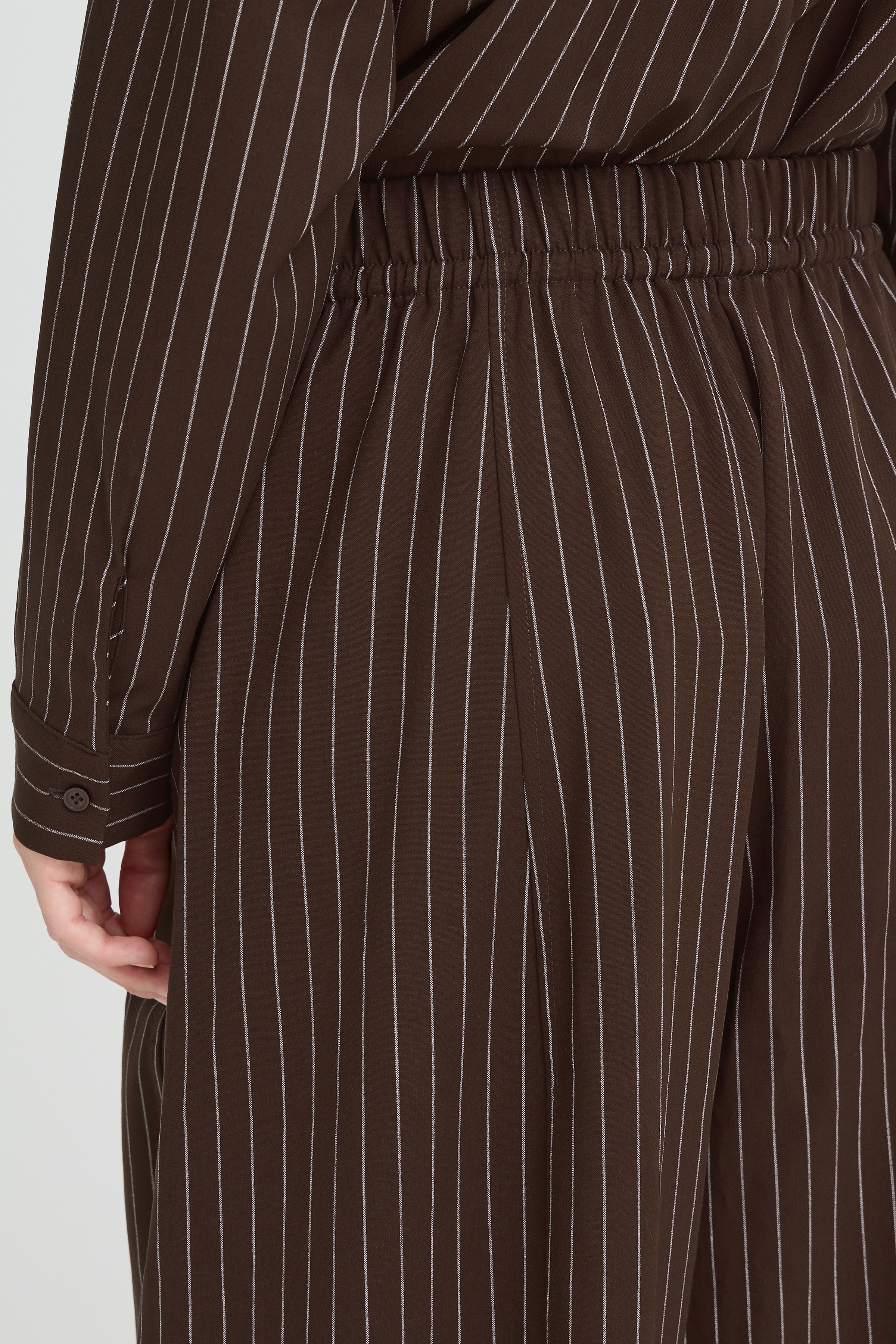 IXTRINE pants LOOKBOOK DETAIL 20123490-190915