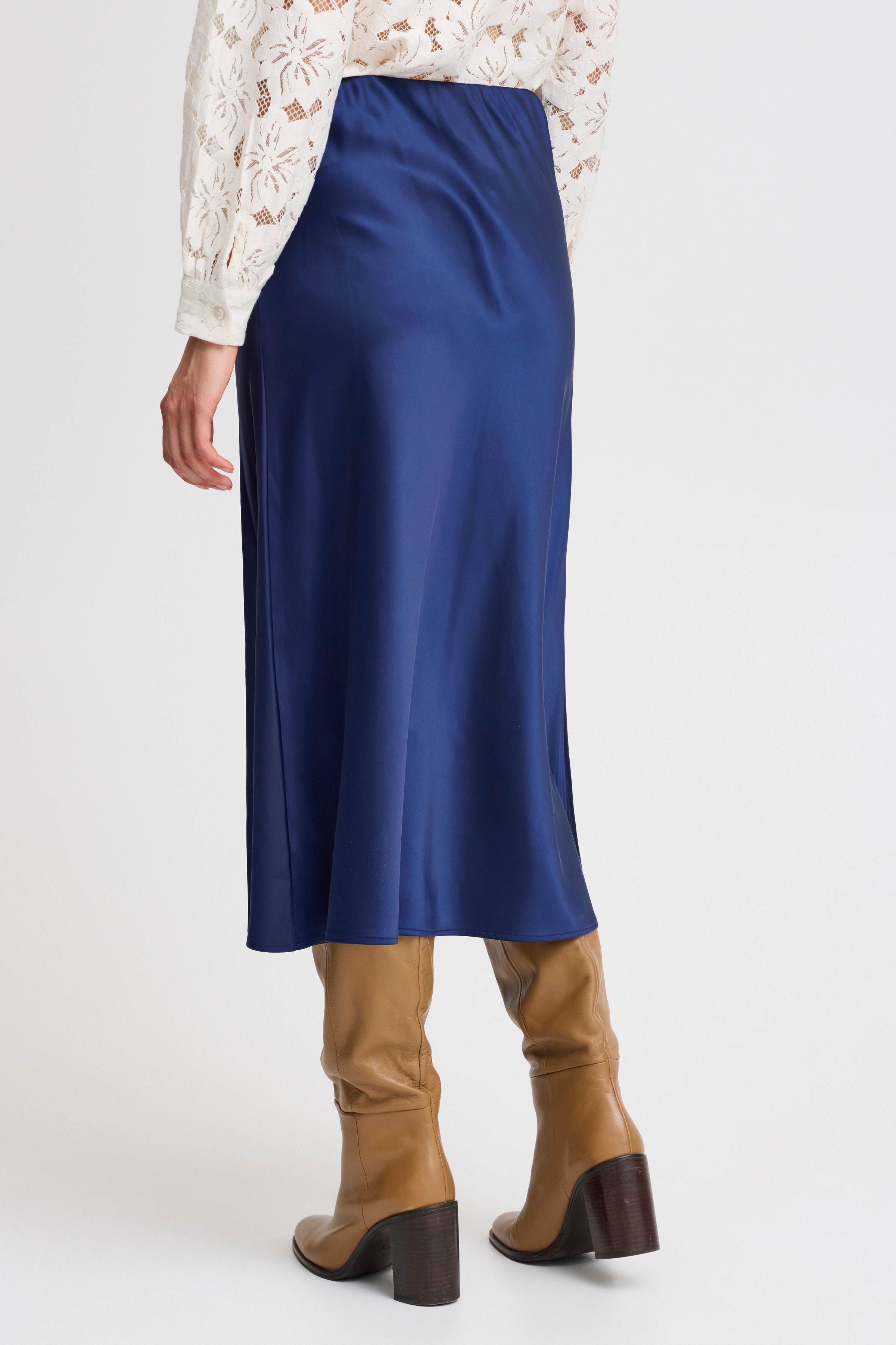 FRNATA Skirt LOOKBOOK FRONT 20614112-193929