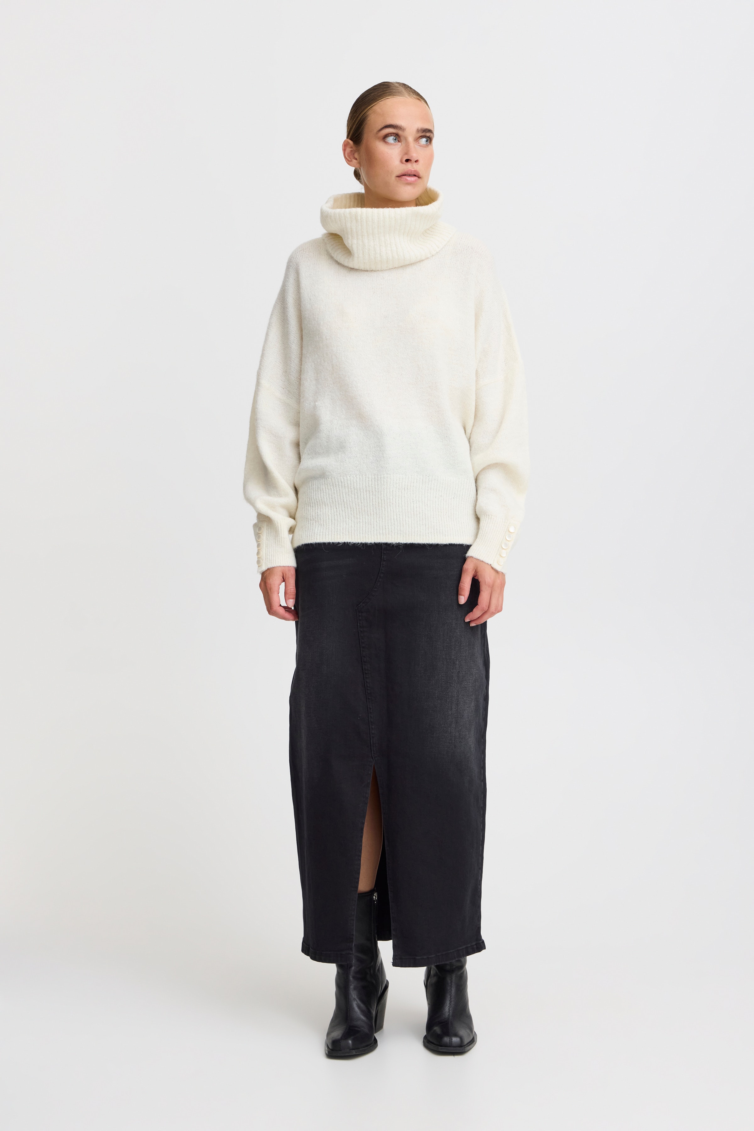 IHKAMARA Pullover LOOKBOOK FRONT 20121996-114201