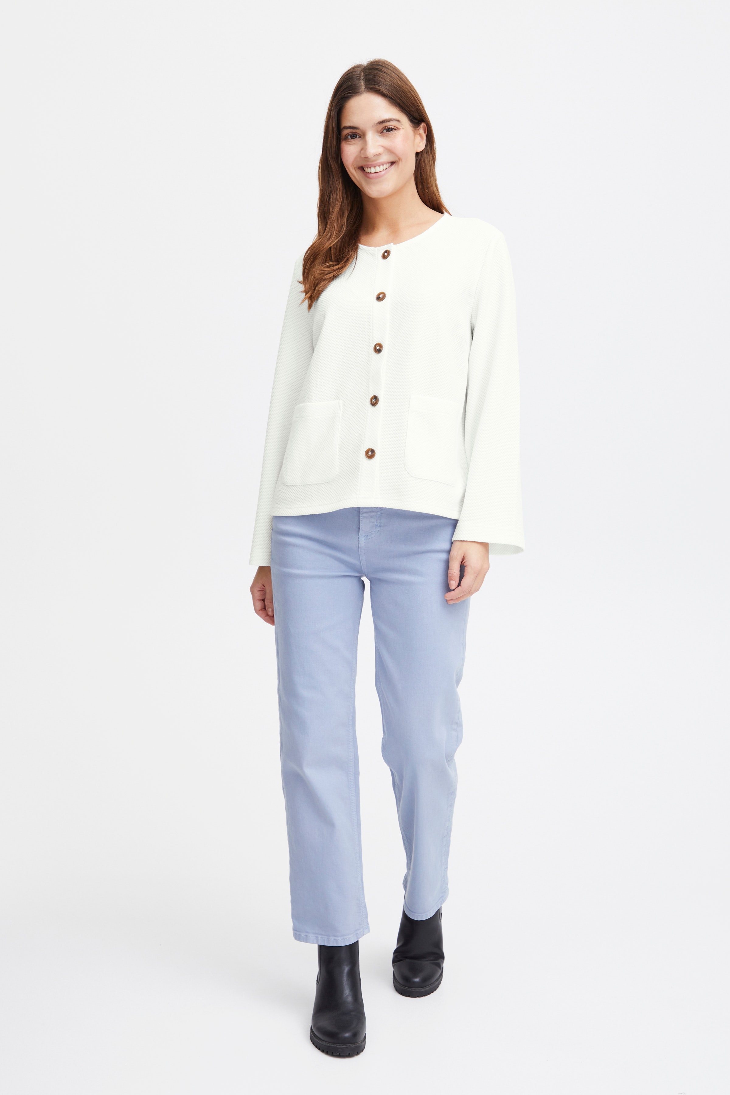 FREIJA Cardigan LOOKBOOK FRONT 20613404-110602