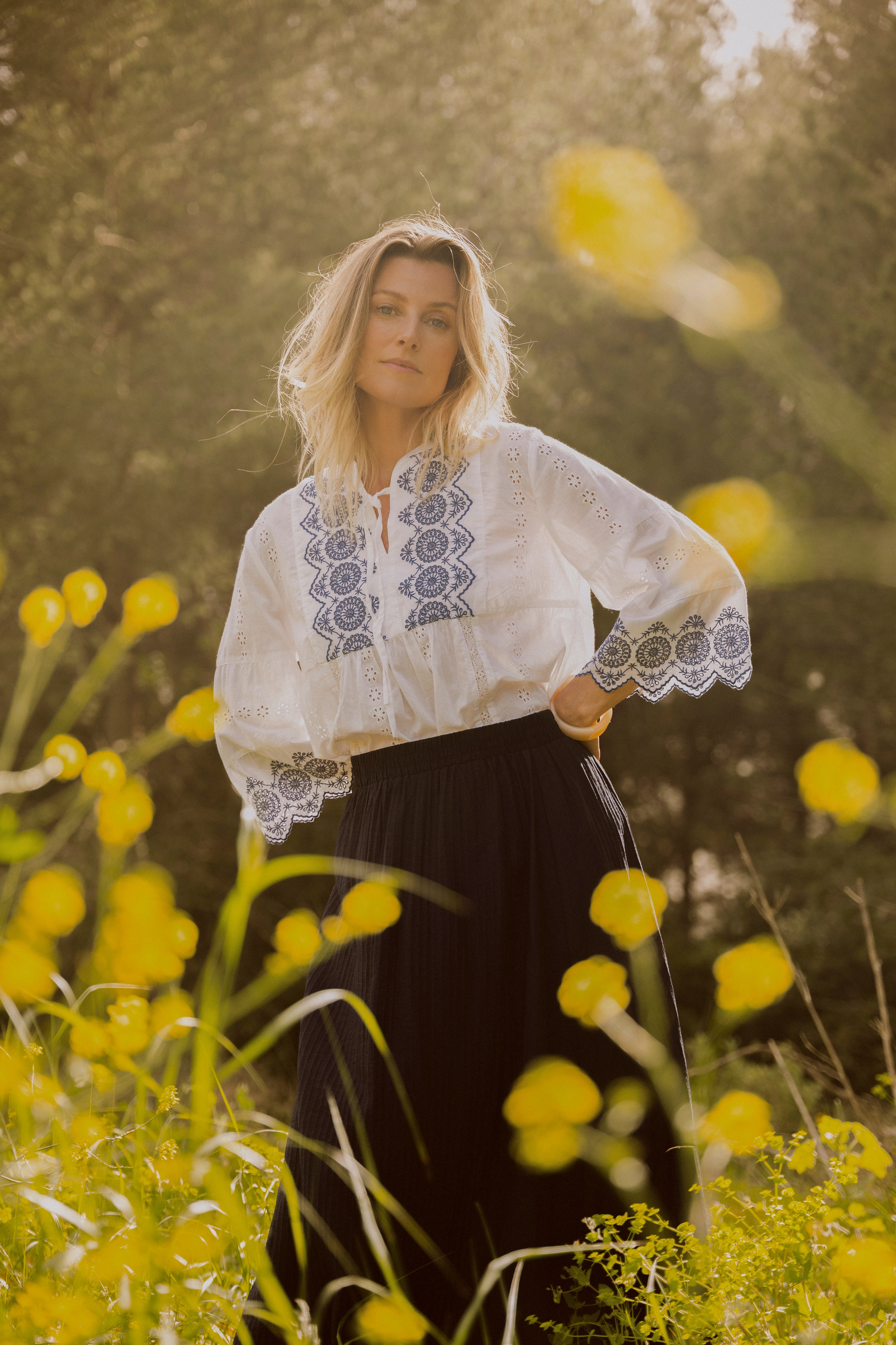 CRBella Bluse LOCATION NONE 10613768-110602