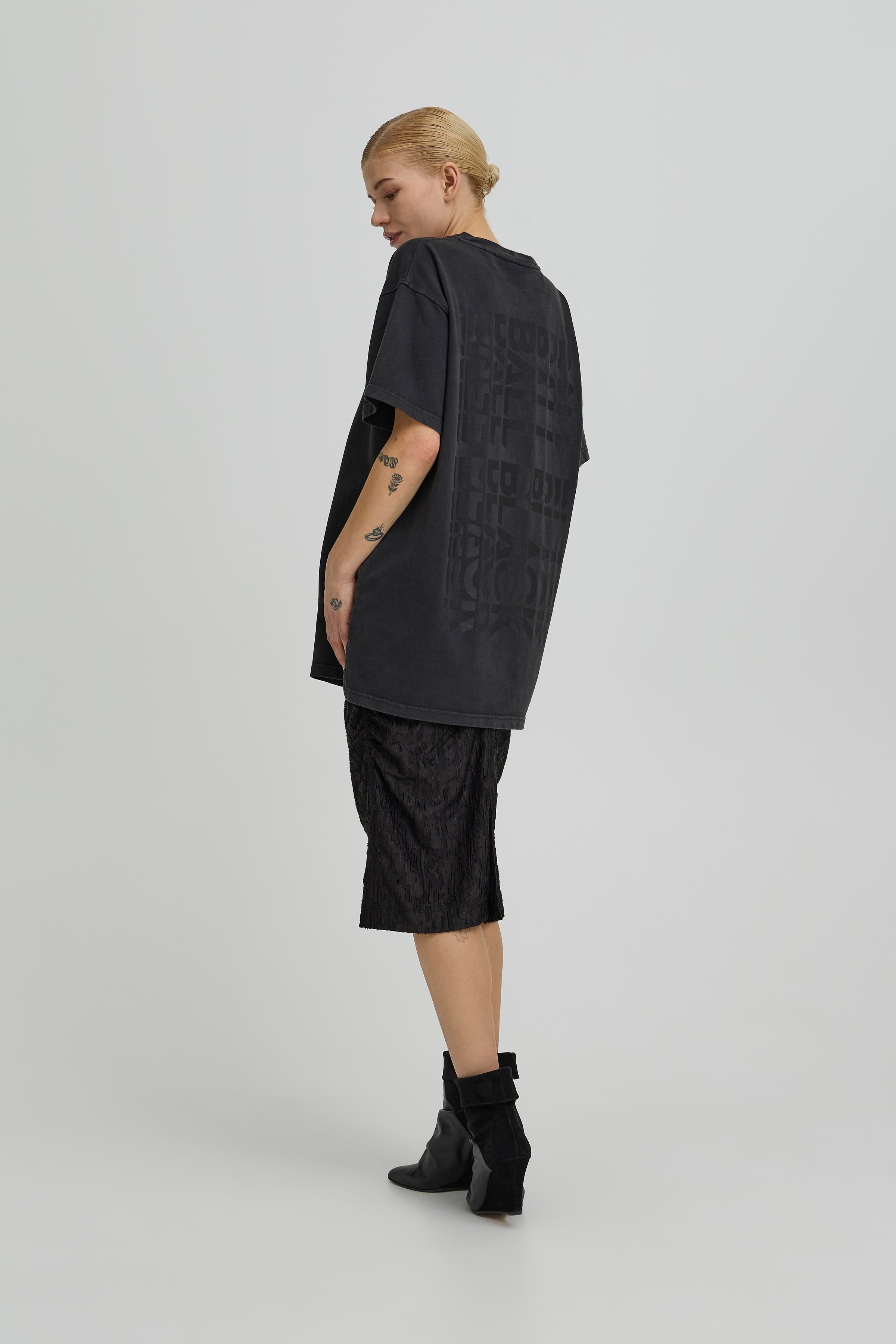 BASALVIRA T-shirt LOOKBOOK FRONT 50408152-193911