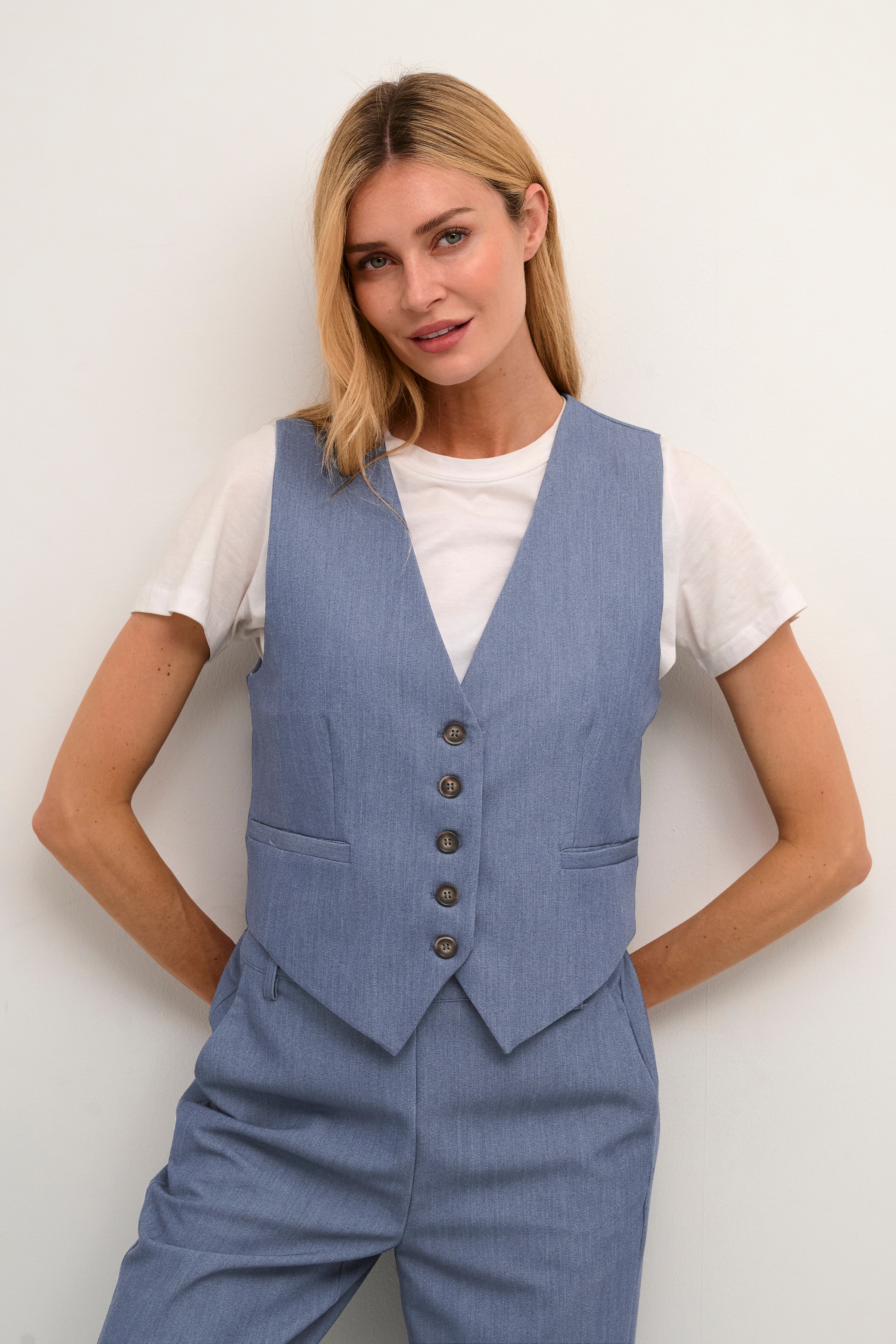 KAsakura Waistcoat LOOKBOOK FRONT 10507907-193929