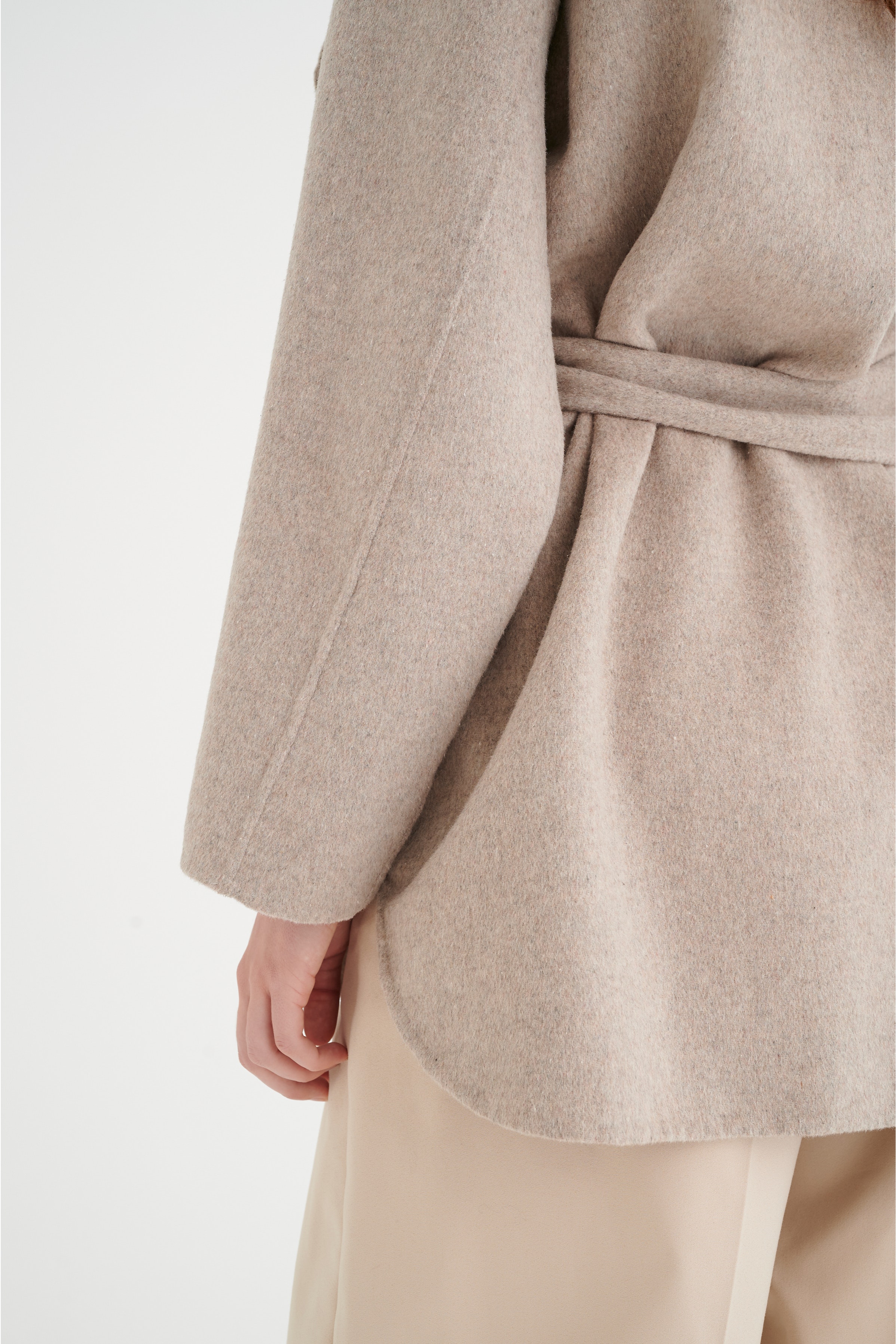 CadlerIW Jacket LOOKBOOK DETAIL 30106614-300868