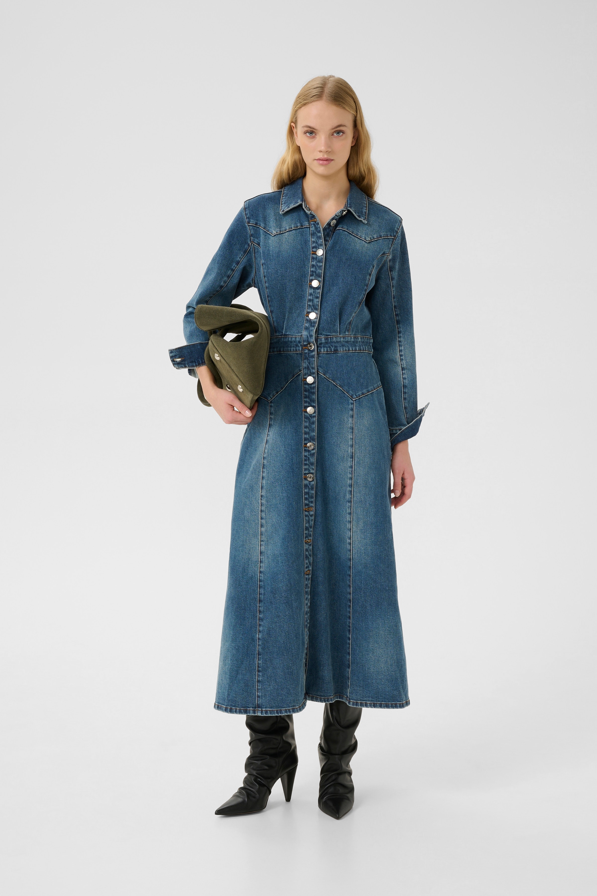 GZviva Jeanskleid LOOKBOOK FRONT 10910823-108303