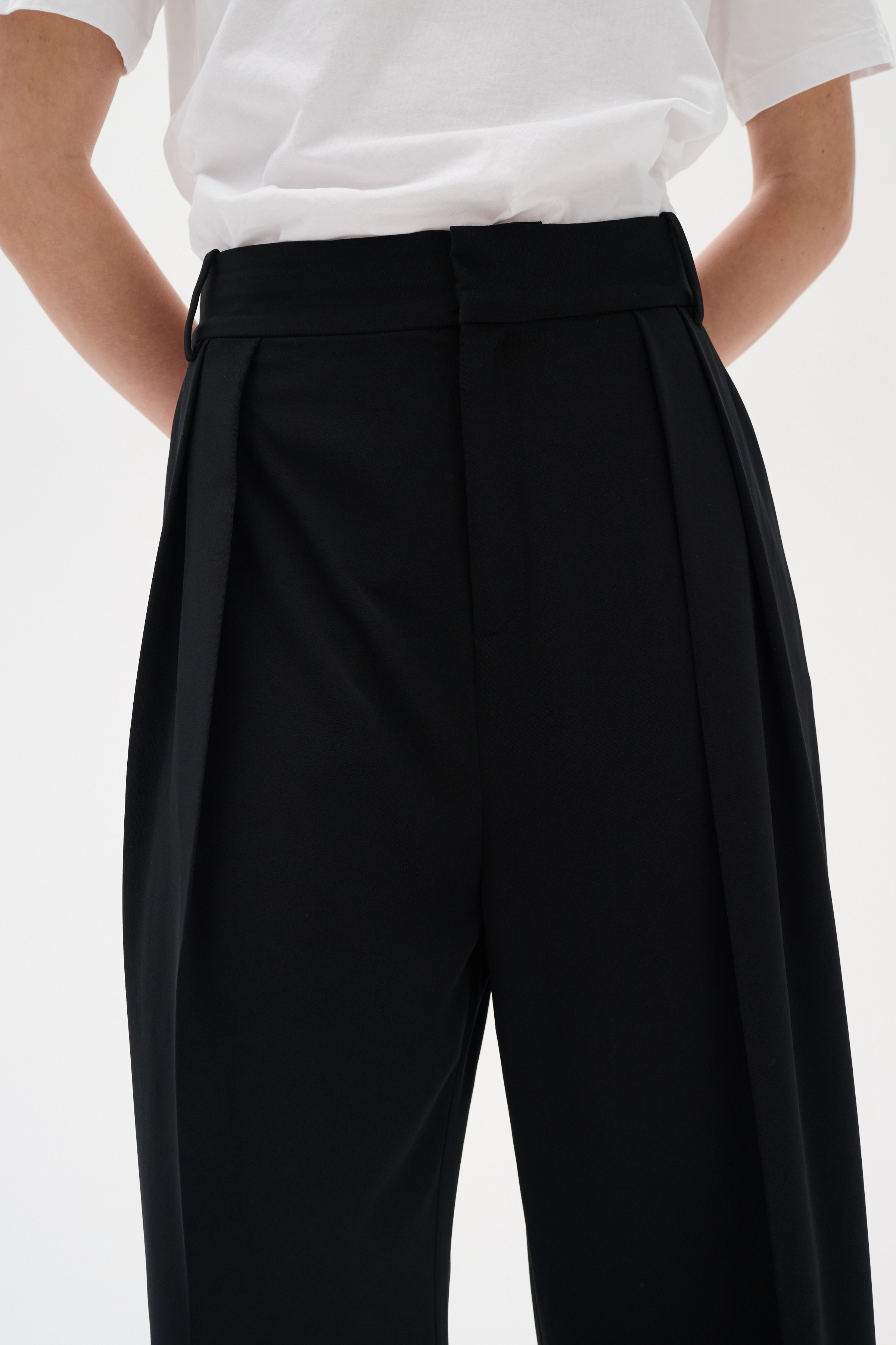 NatalyaIW Trousers LOOKBOOK DETAIL 30110097-194008