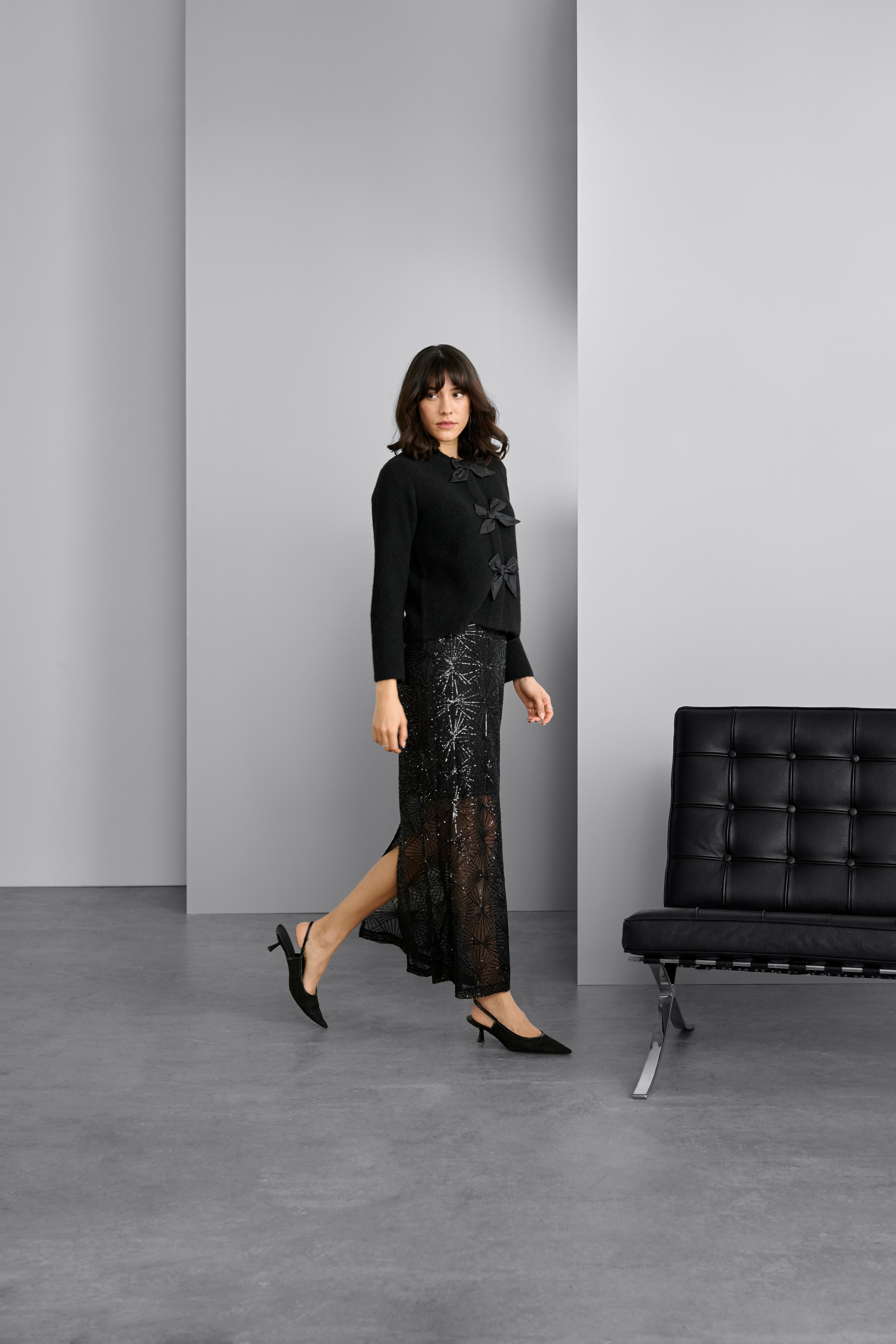 KAlinna Rock LOCATION NONE 10510778-100121