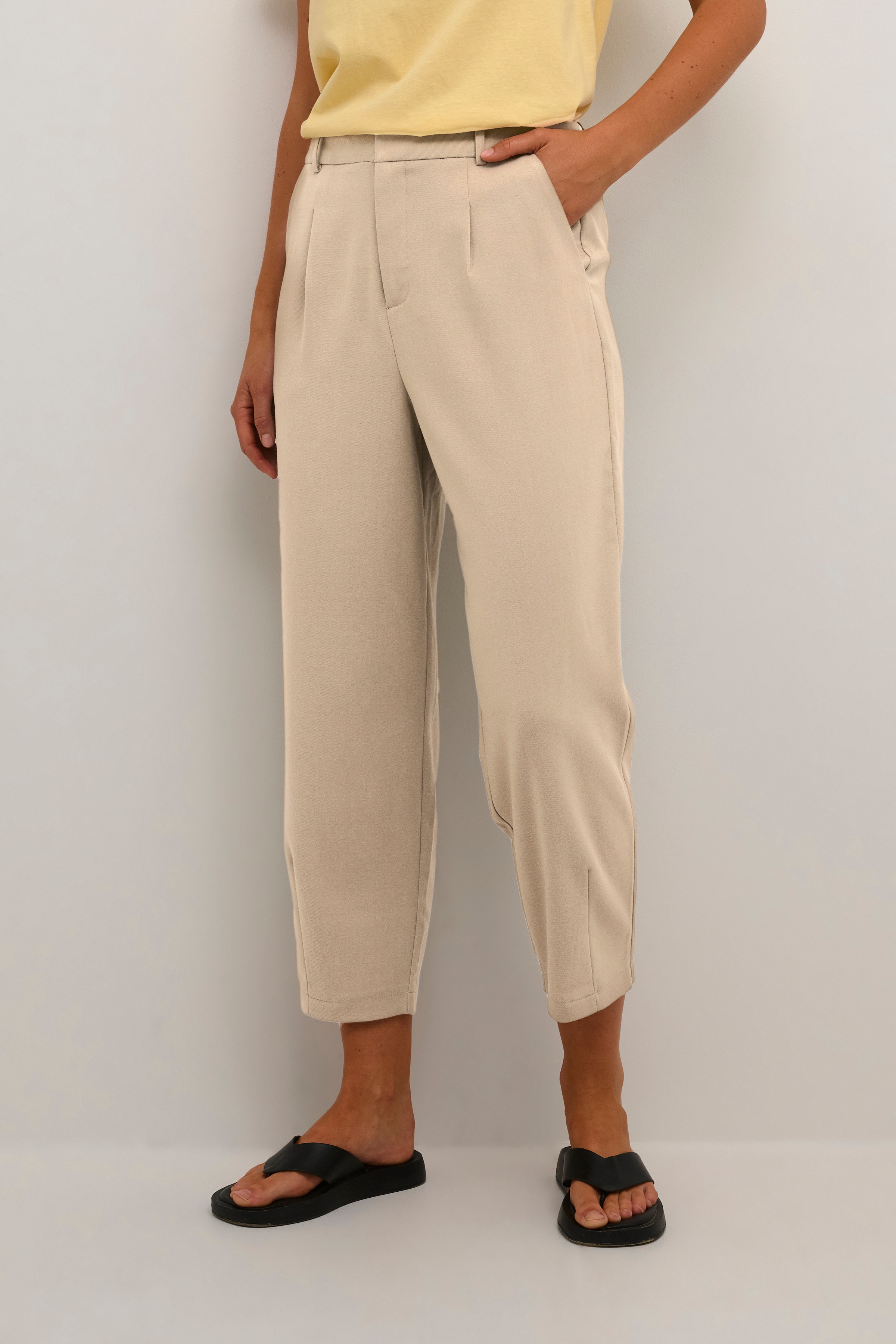 KAmerle Trousers LOOKBOOK FRONT 10504769-171109