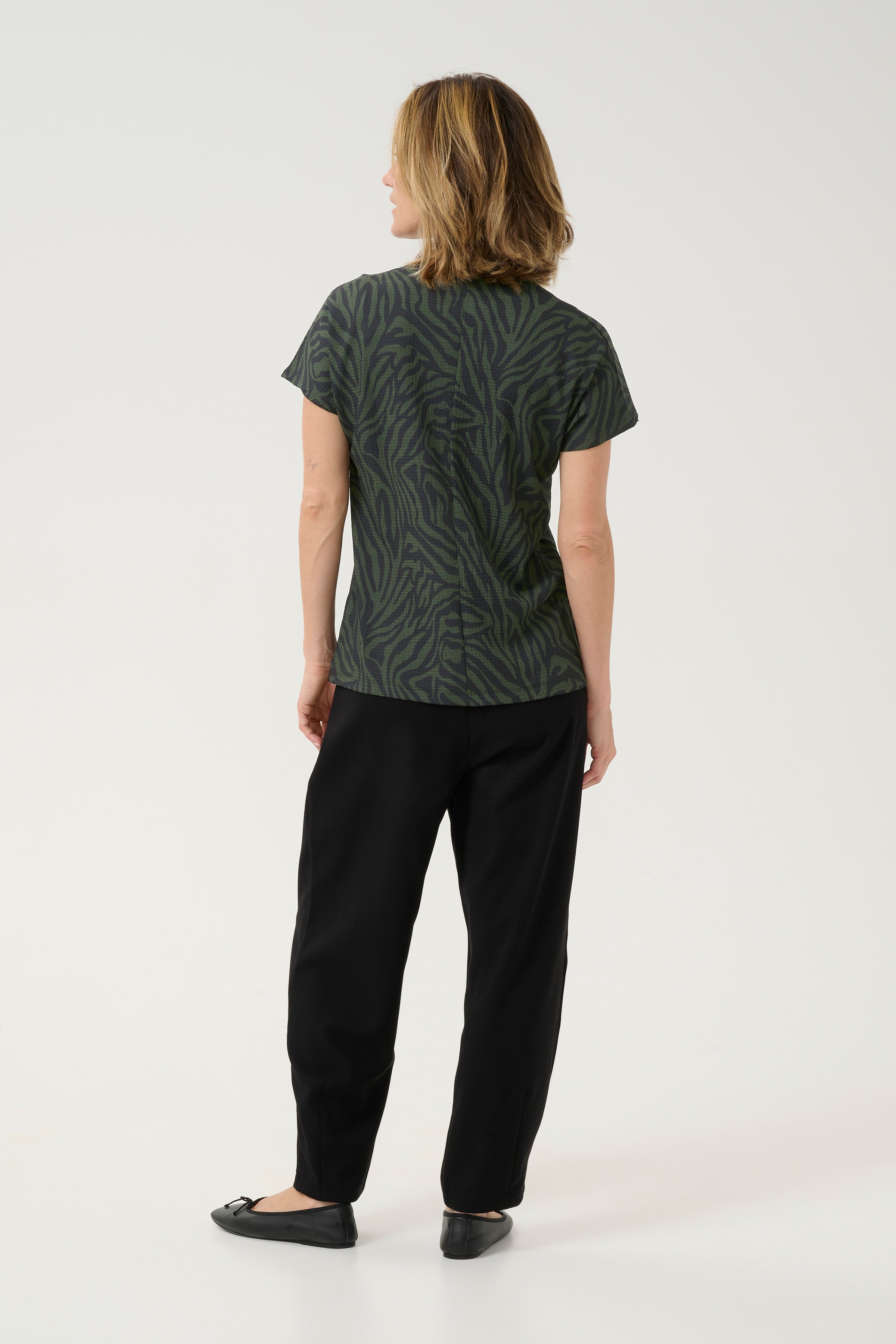 BPhanna Blus LOOKBOOK BACK 10590727-107053B