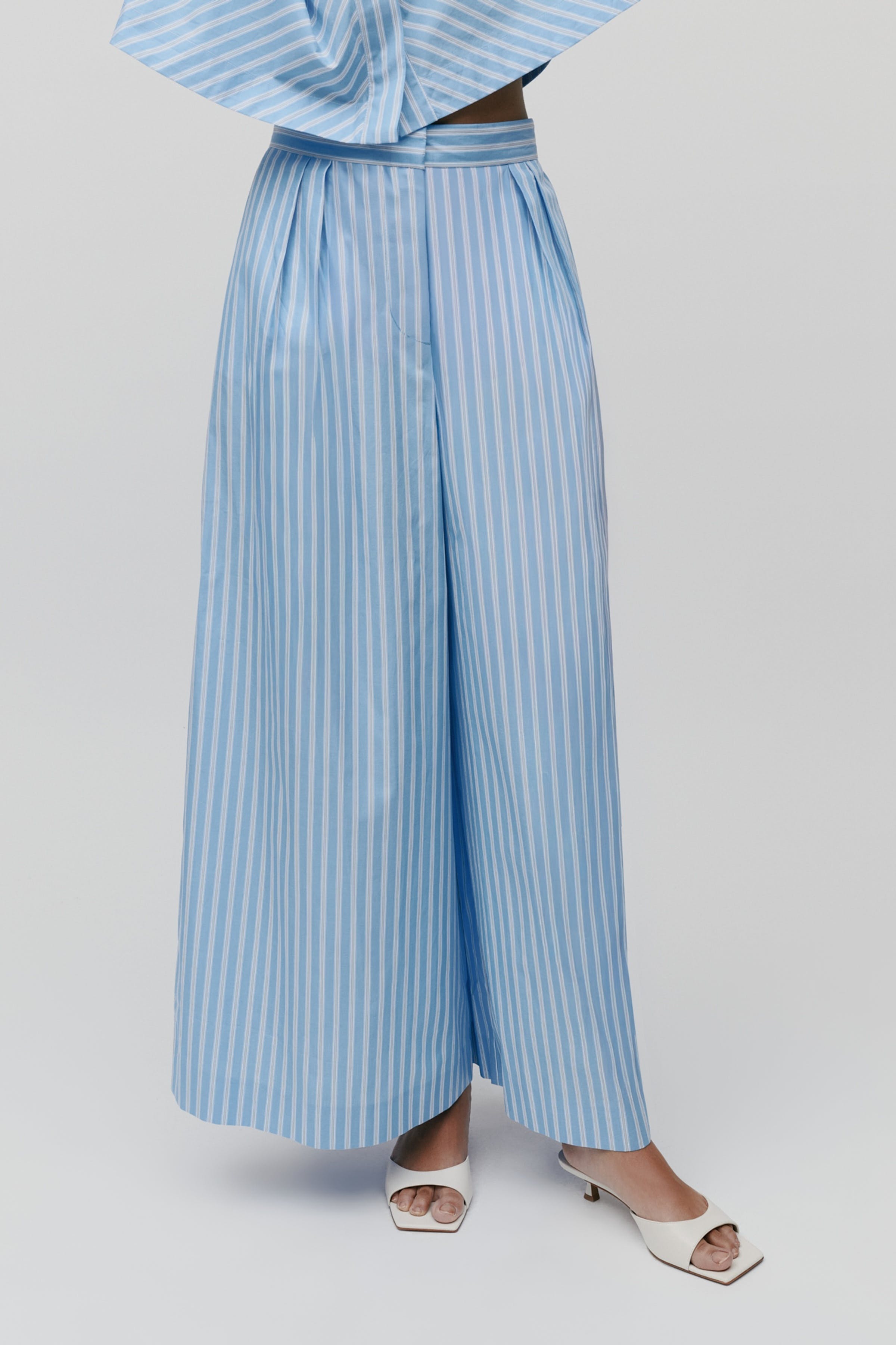 PIERINA Trousers LOOKBOOK FRONT 30600524-MC2152