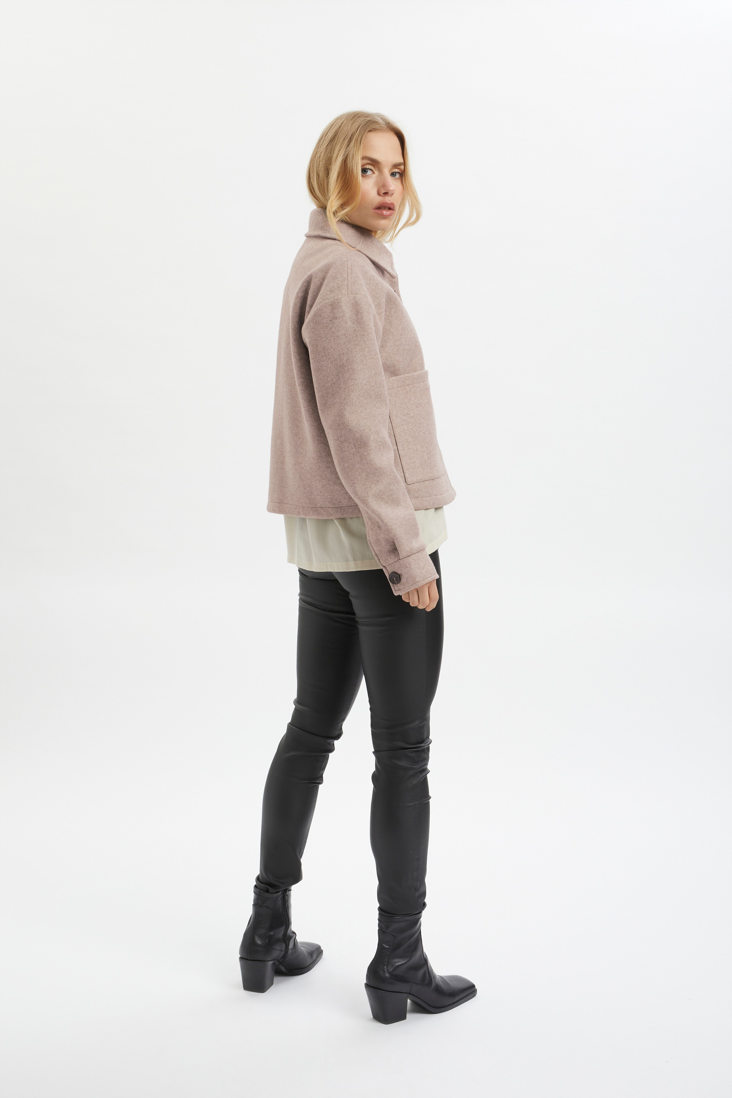 KAmelida Jakke LOOKBOOK BACK 10505909-1708081