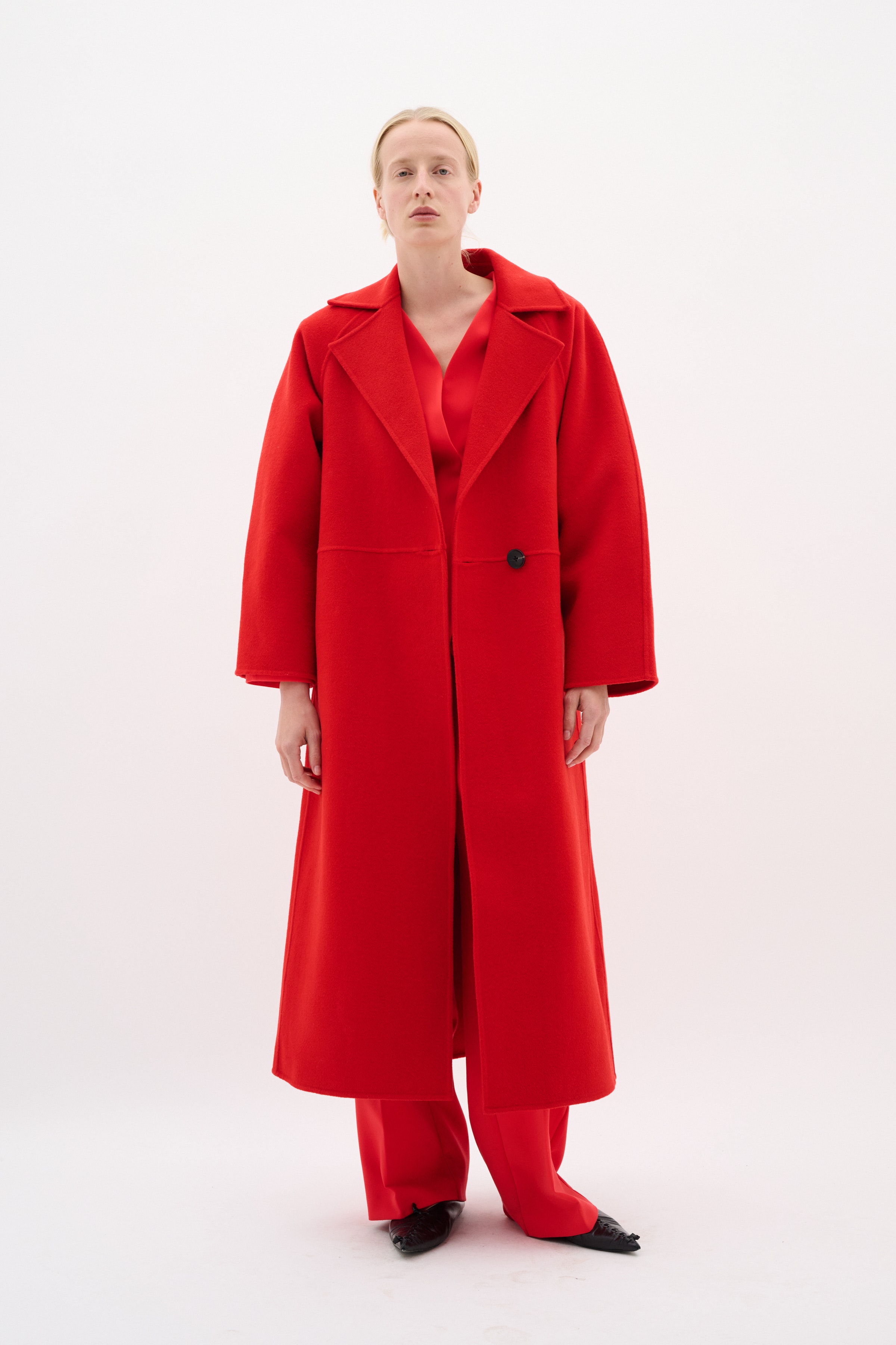 YillaIW Coat LOOKBOOK FRONT 30110608-181553