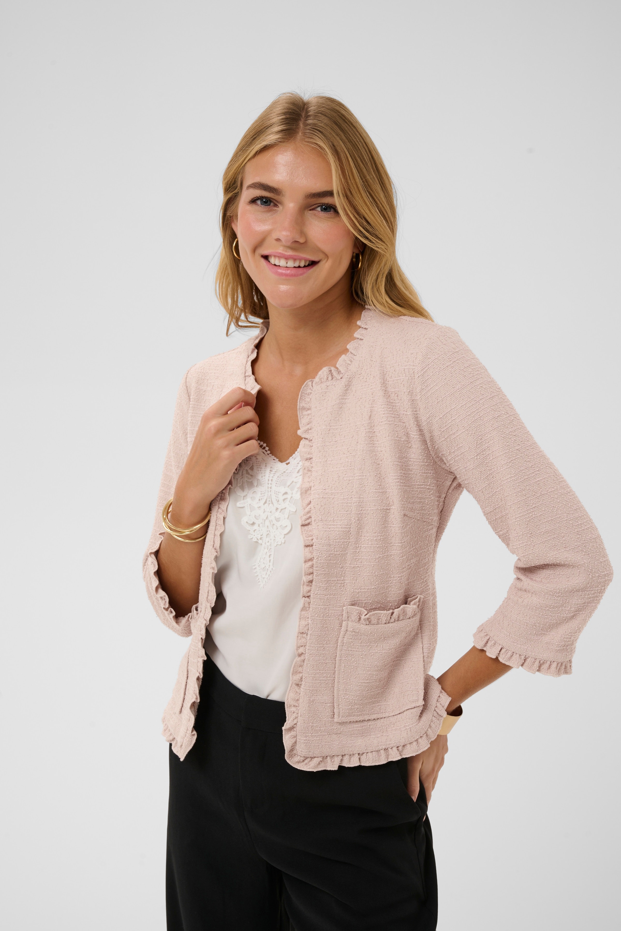 CRMellie Vest LOOKBOOK DETAIL 10612204-141307