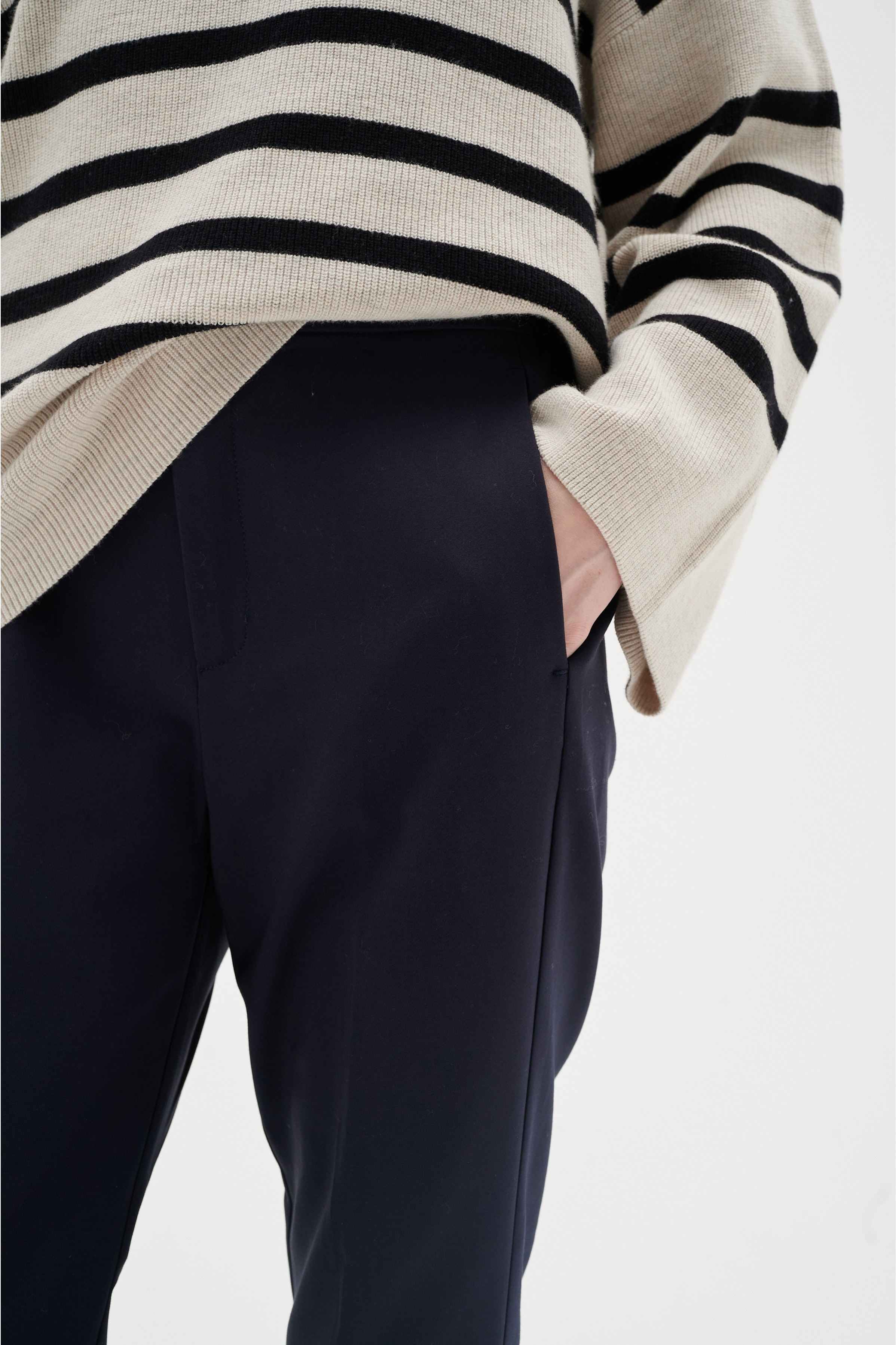 ZellaIW Trousers LOOKBOOK DETAIL 30105579-300005