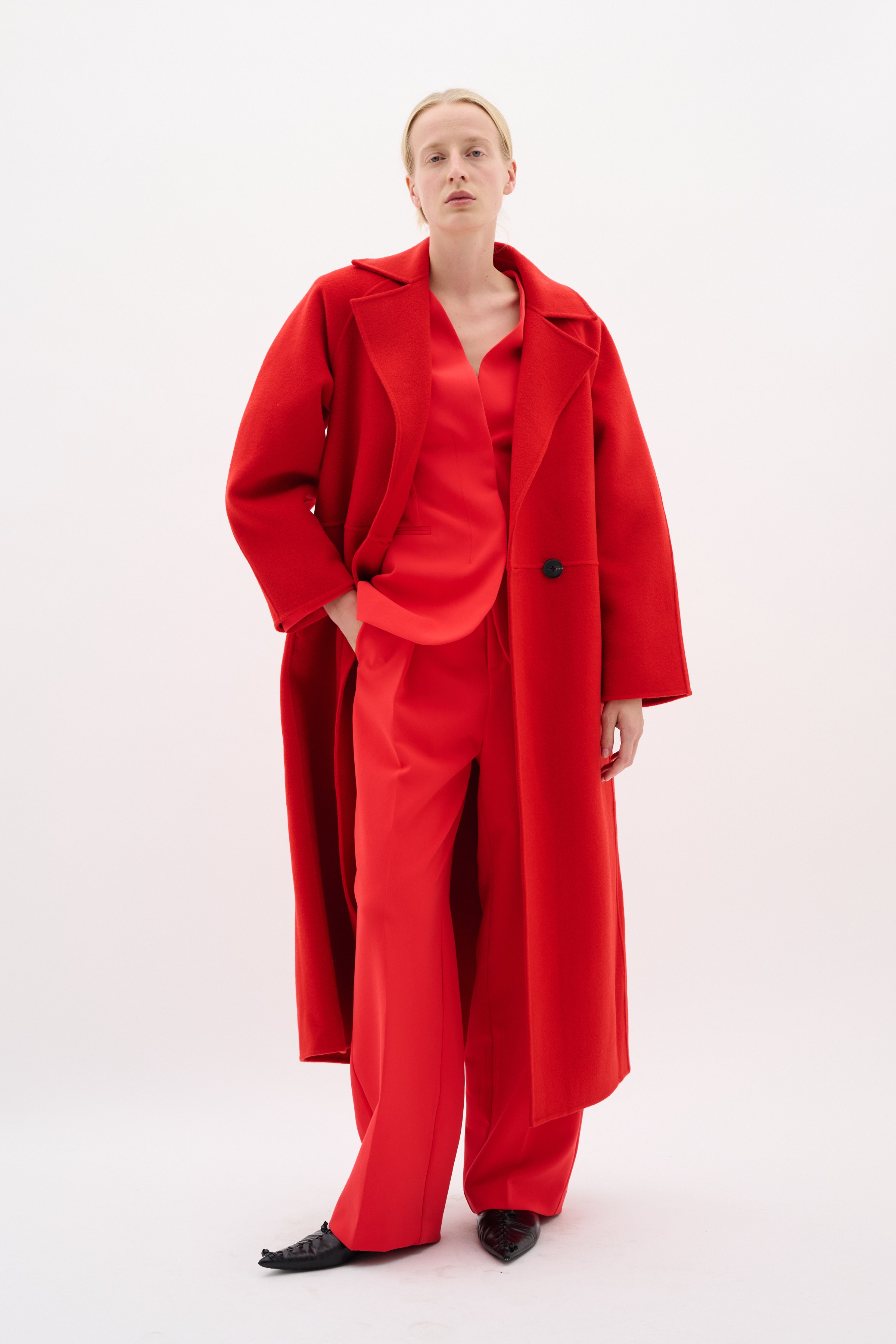 YillaIW Coat LOOKBOOK FRONT 30110608-181553