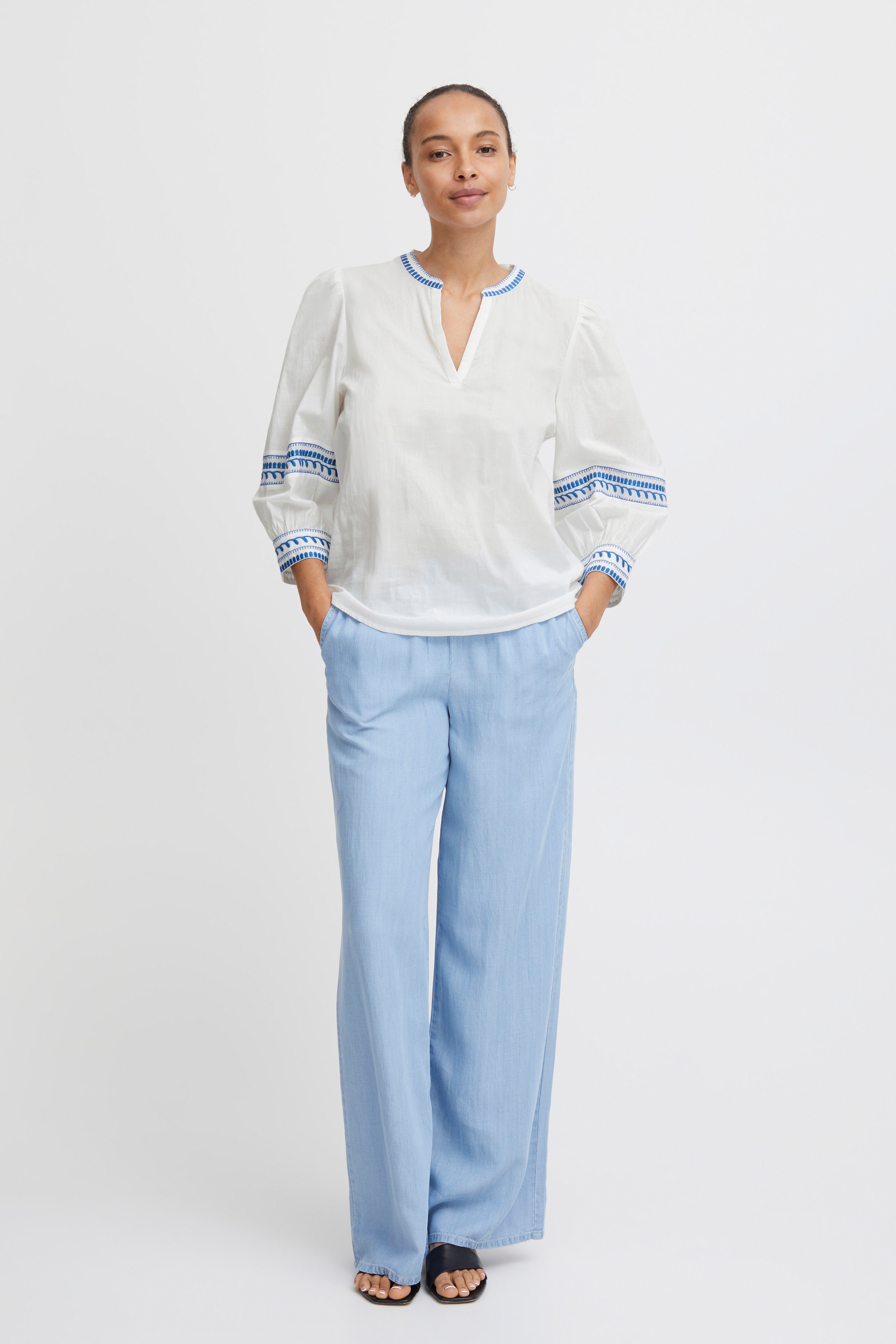 BYJIYA Bluse LOOKBOOK FRONT 20814918-203231