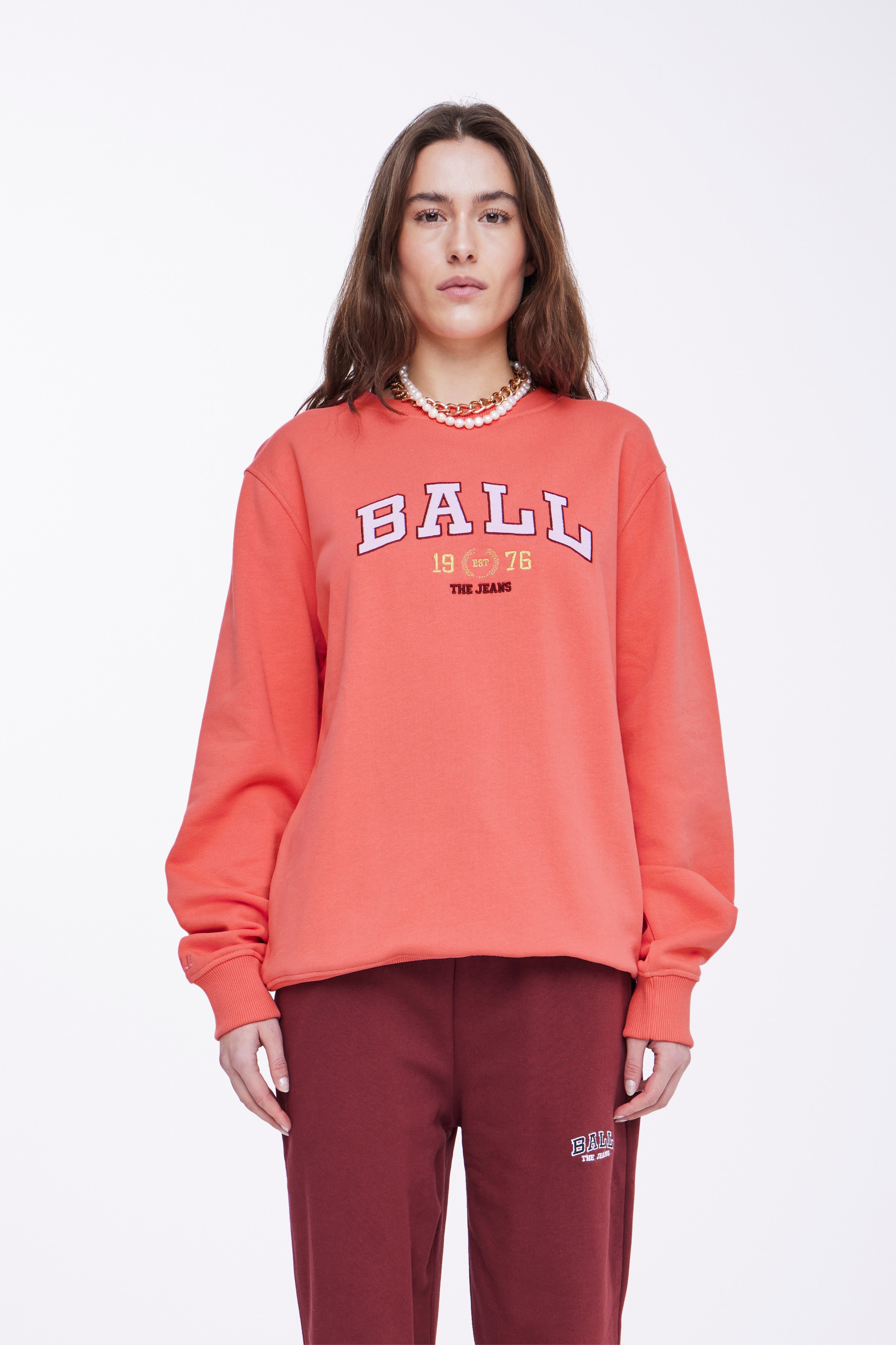 L. TAYLOR SWEATSHIRT LOOKBOOK FRONT 50400052-131310