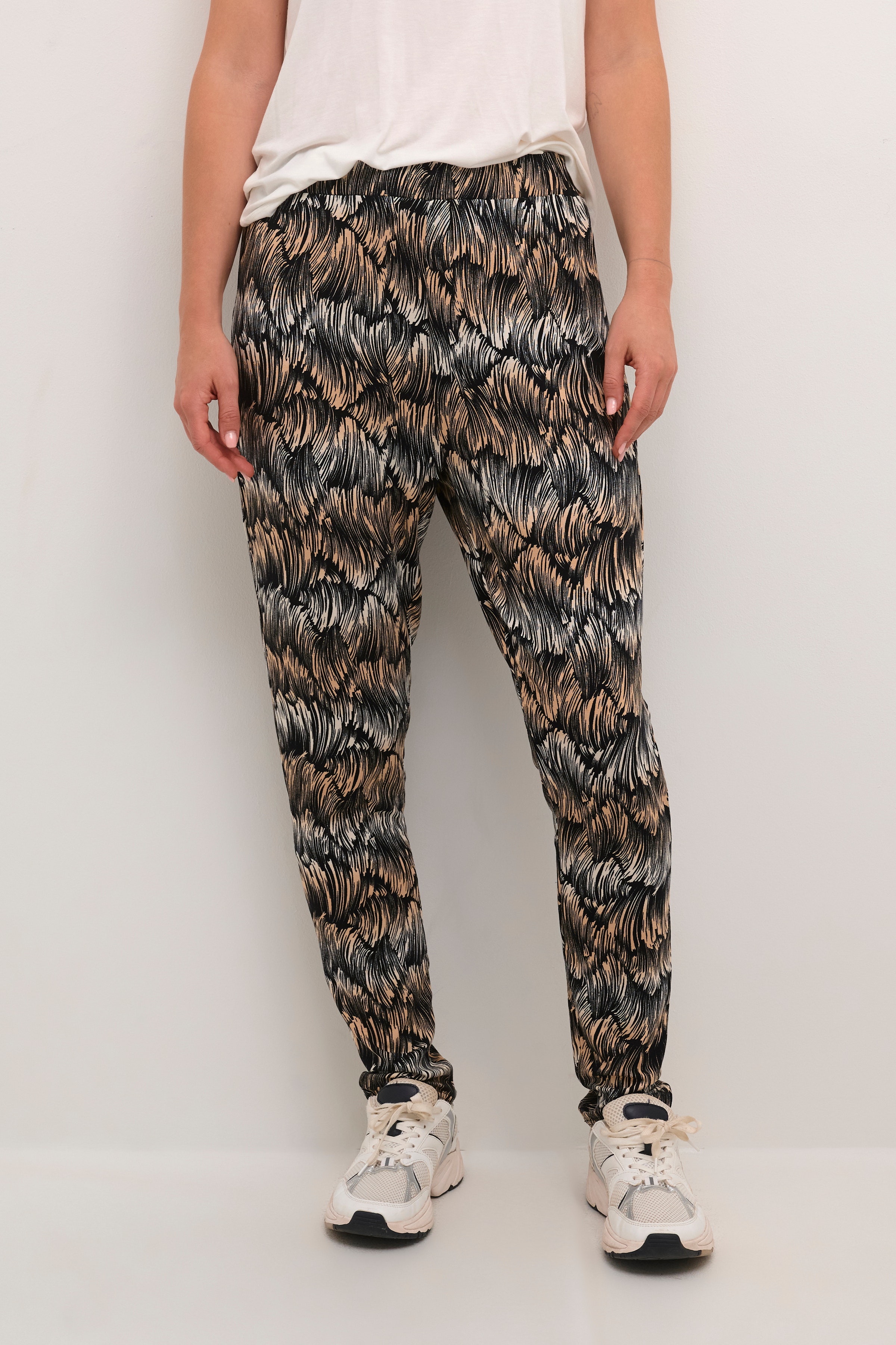 BPcara Byxor LOOKBOOK FRONT 10590688-103102B