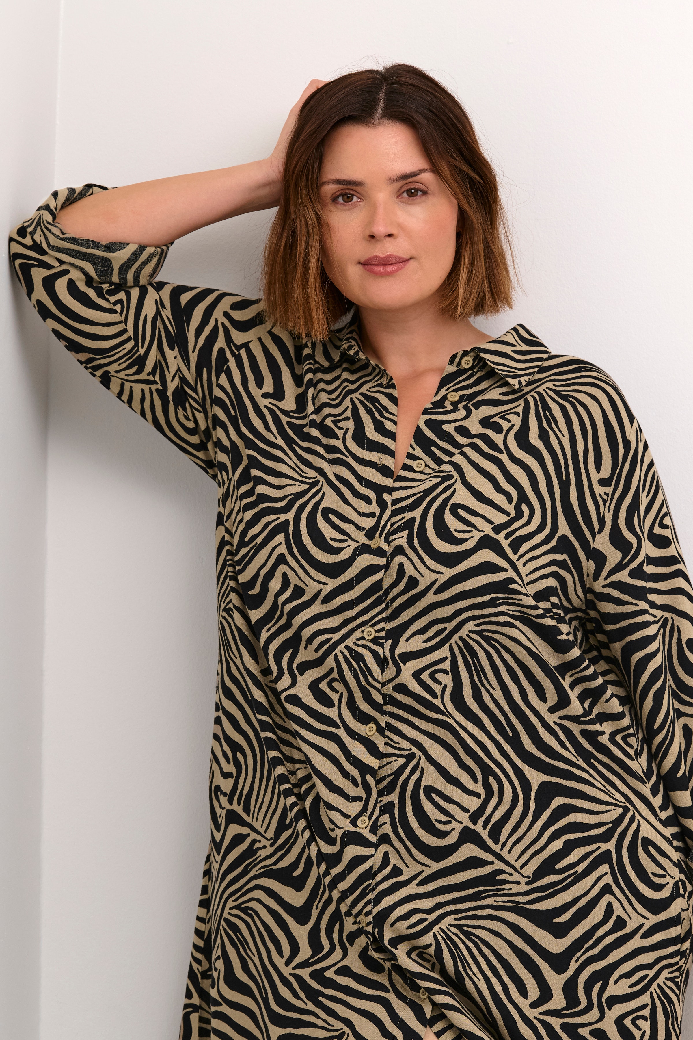 KCmille Leinenleid LOOKBOOK DETAIL 10582213-106782