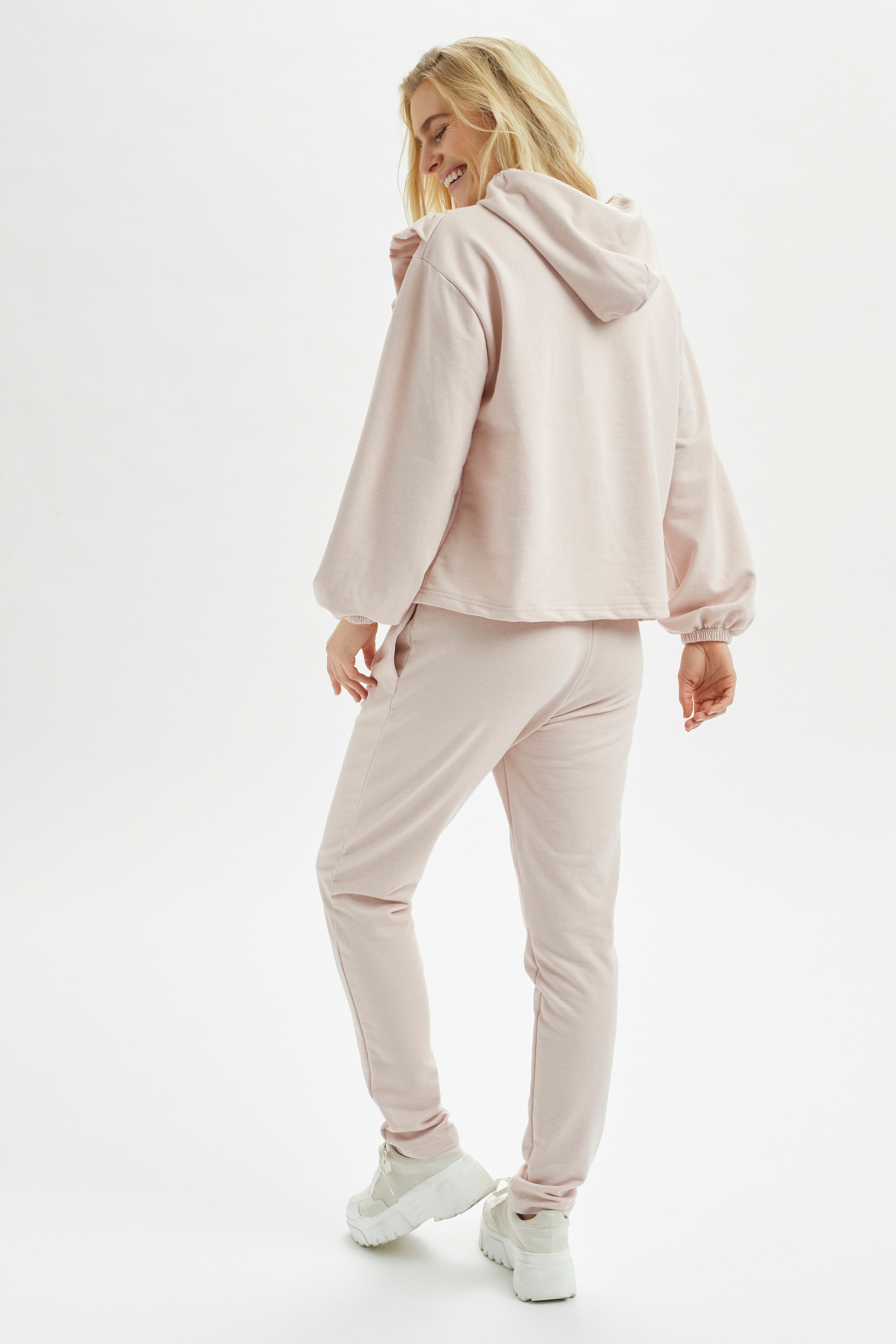CREmiska Sweatshirt LOOKBOOK BACK 10650651-102035