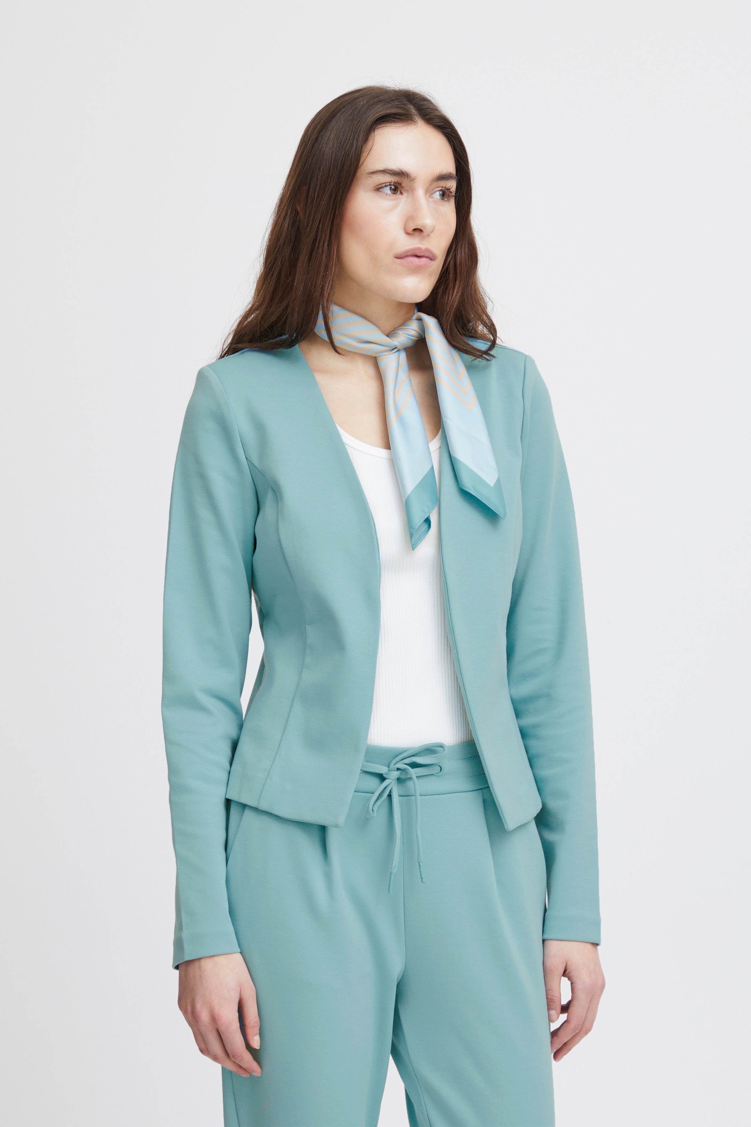 IHKATE Blazer LOOKBOOK FRONT 20112547-155210