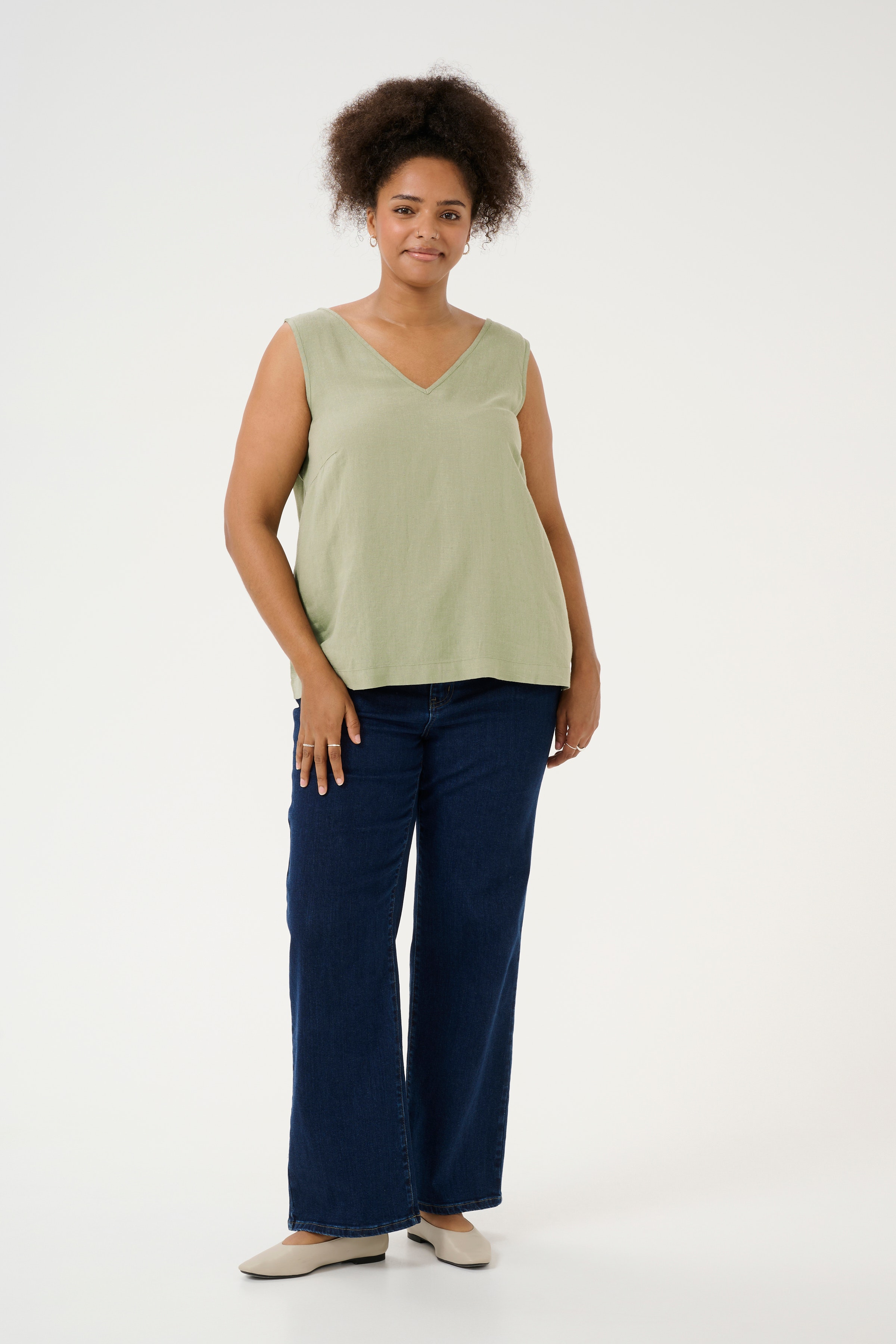 KCmille Linen Top LOOKBOOK FRONT 10582216-170115