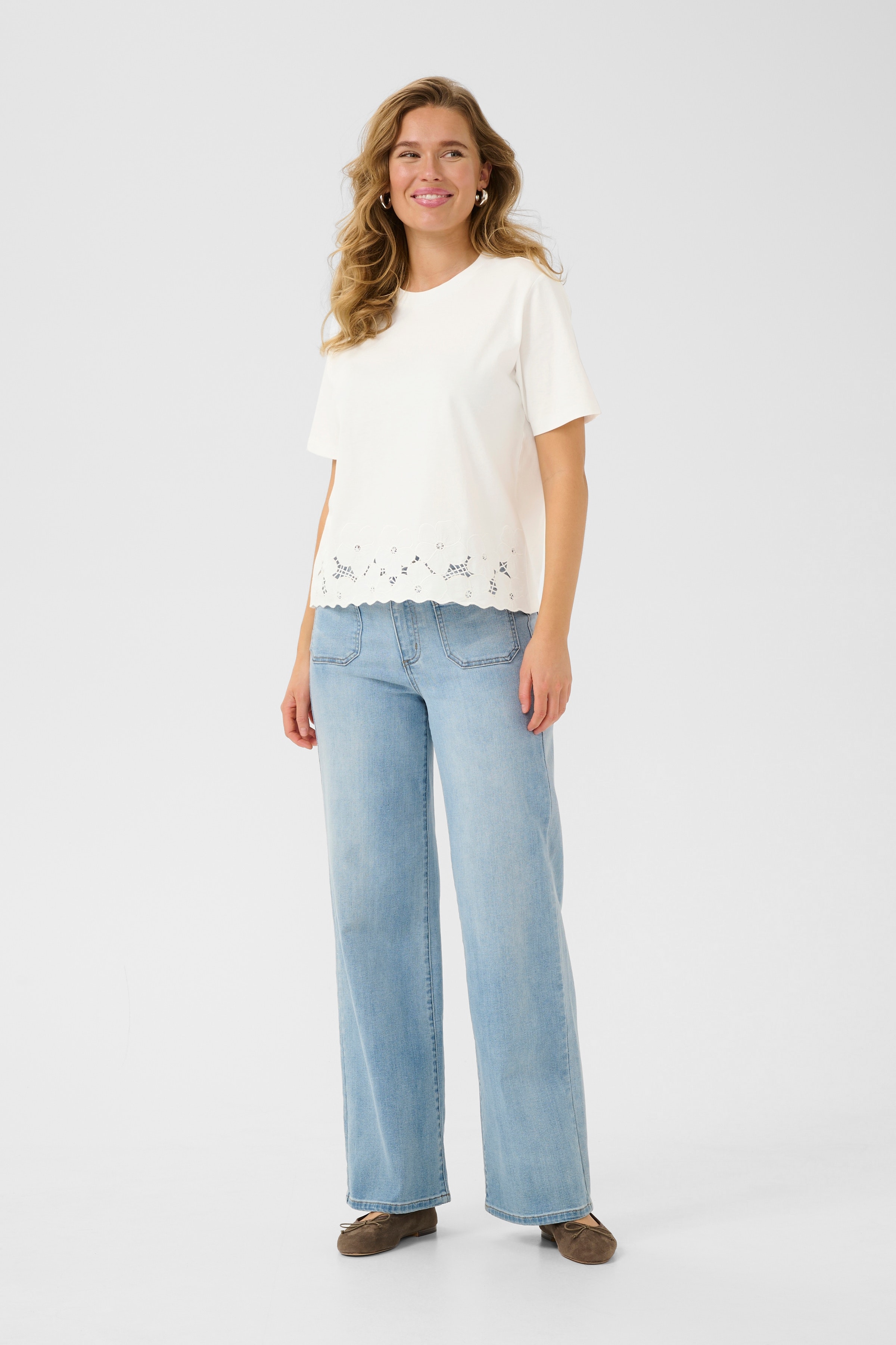 BPulrikka T-shirt LOOKBOOK FRONT 10590935-110602B