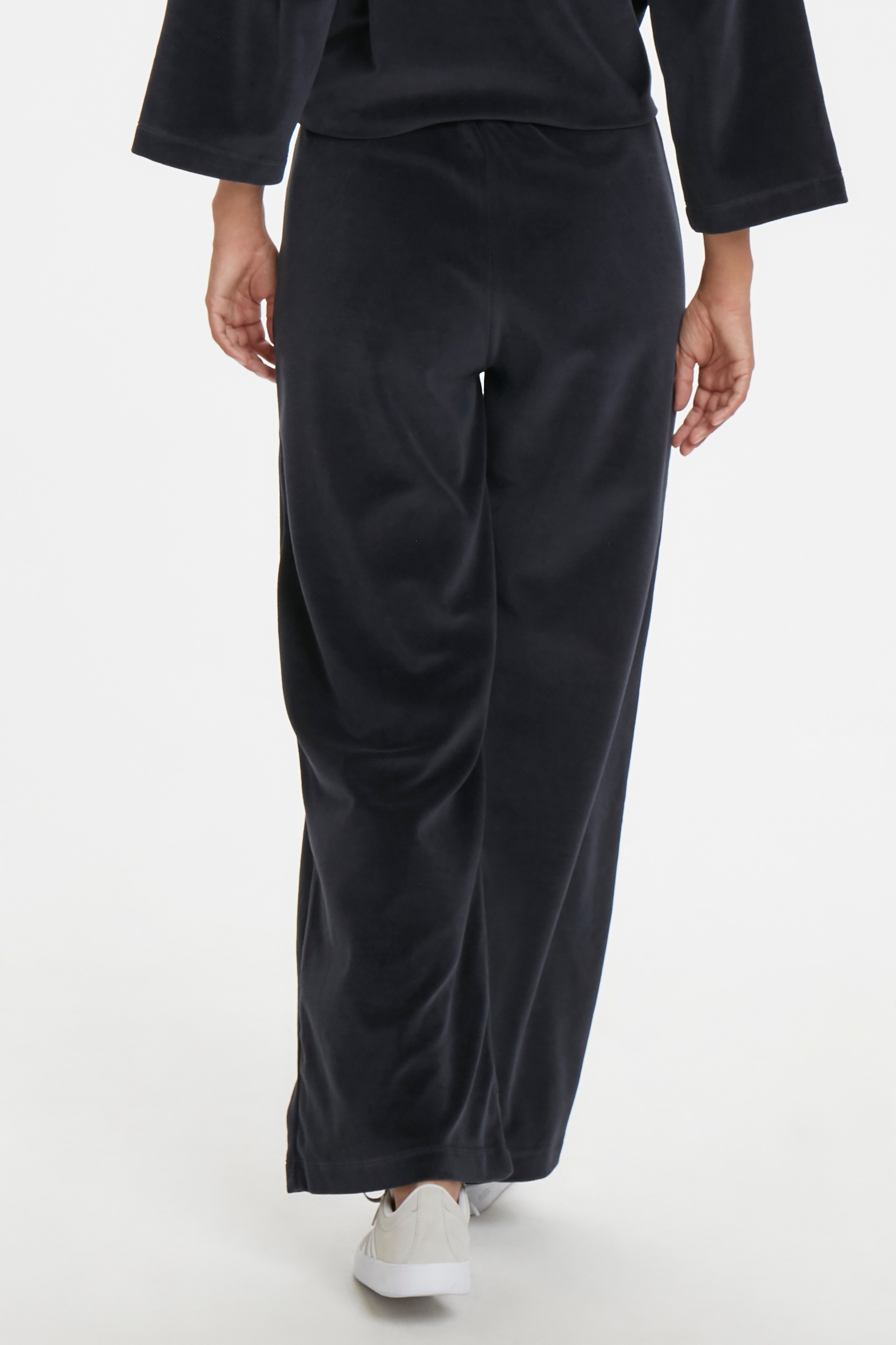 AidePW Trousers LOOKBOOK BACK 30304885-33292