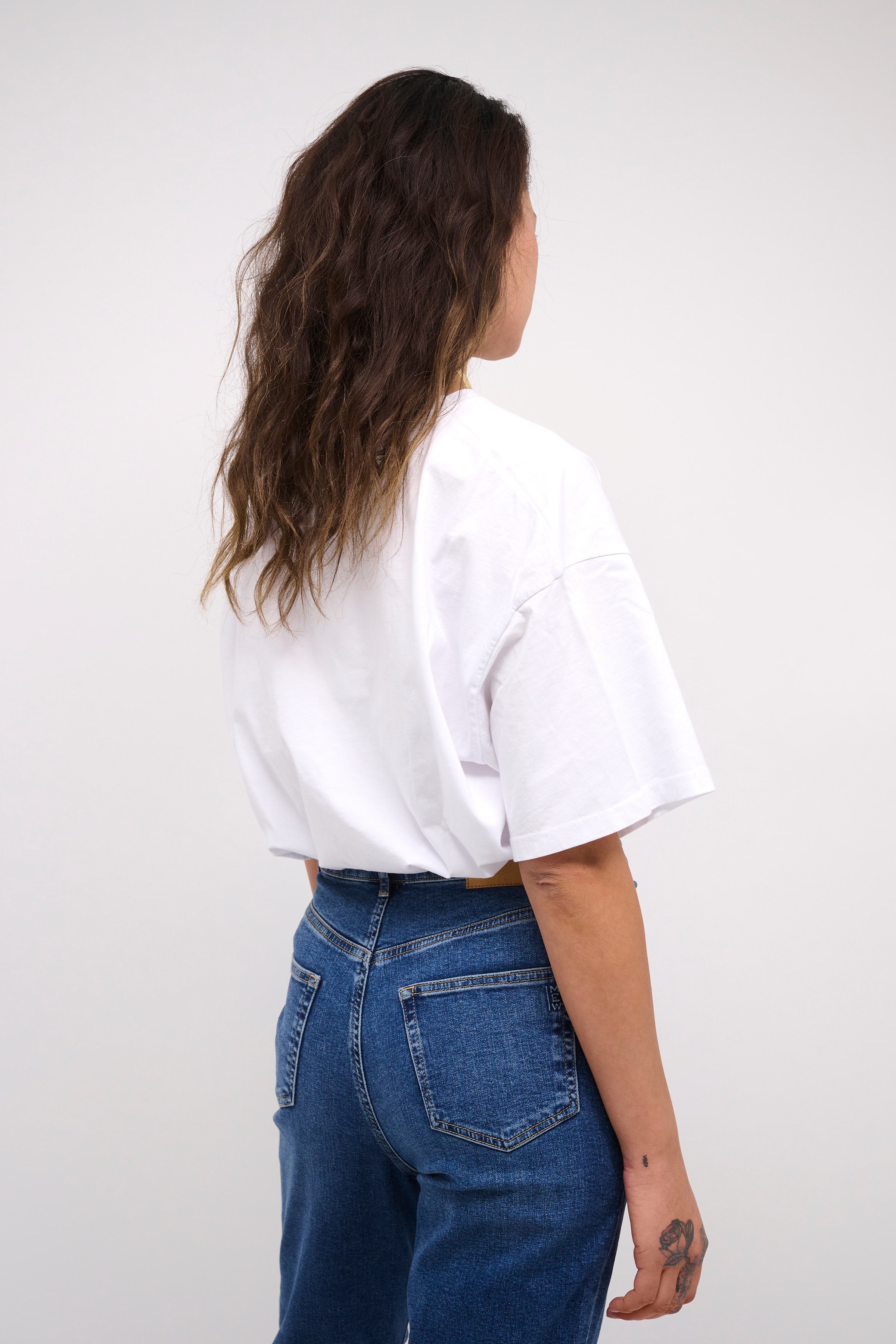 MWLove T-shirt LOOKBOOK BACK 10703910-100091