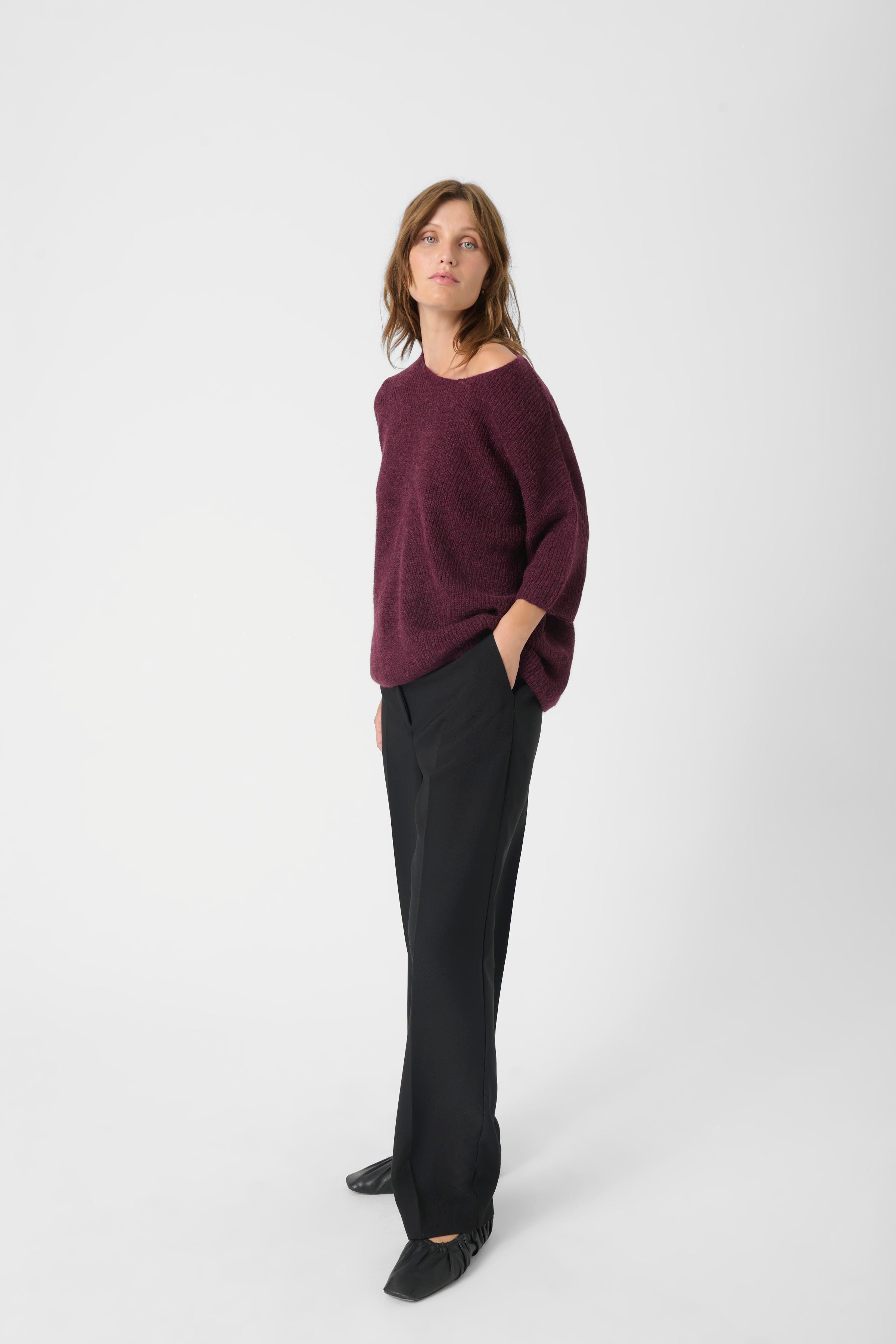Tuesday Pullover LOOKBOOK FRONT 30400427-192118